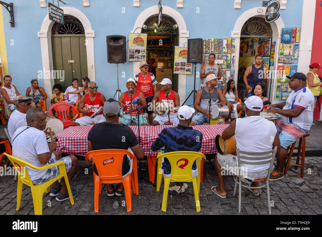 Salvador, Brasile - 3 febbraio 2019: persone che giocano a samba a Salvador Bahia in Brasile Foto Stock