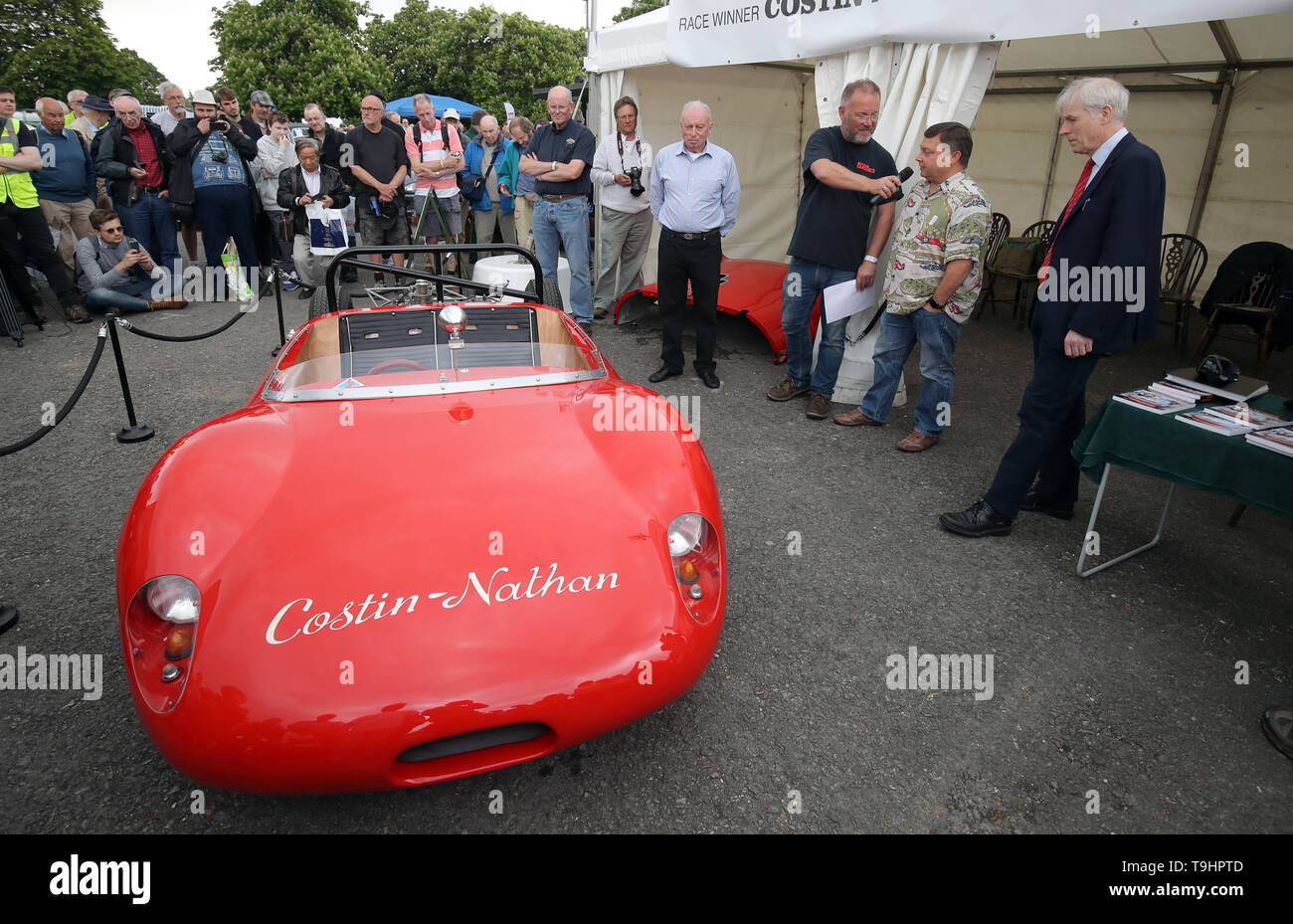 Una vista del Costin-Nathan prototipo di automobile che ha vinto il Coupes de Paris gara nel 1966, visto per la prima volta in pubblico in quanto si tratta di restauro durante la primavera Autojumble presso il National Motor Museum di Beaulieu, Hampshire. Foto Stock