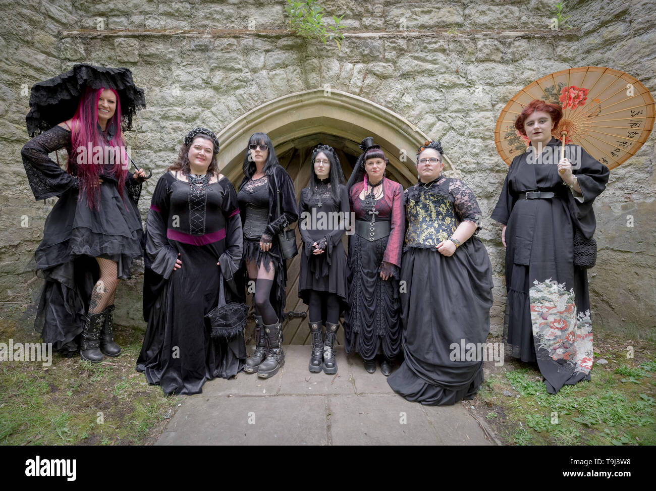 Londra, Regno Unito. 18 Maggio, 2019. I membri di Londra società vampiro frequentare la giornata porte aperte di Nunhead cimitero. Credito: Guy Corbishley/Alamy Live News Foto Stock