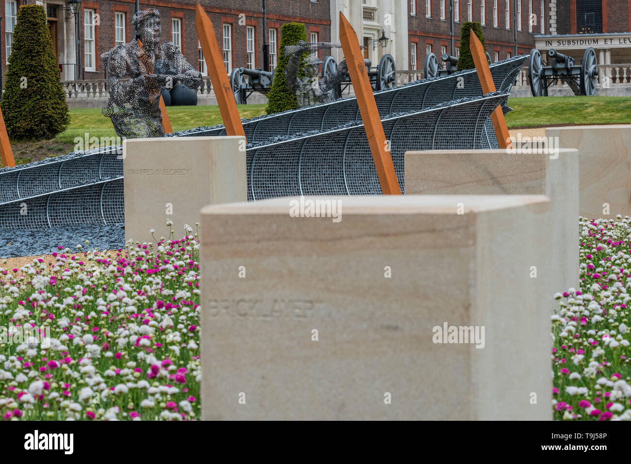 Londra, Regno Unito. Il 19 maggio 2019. Il D-Day 75 Giardino da John Everiss Design - anteprima stampa giornata al RHS Chelsea Flower Show. Credito: Guy Bell/Alamy Live News Foto Stock