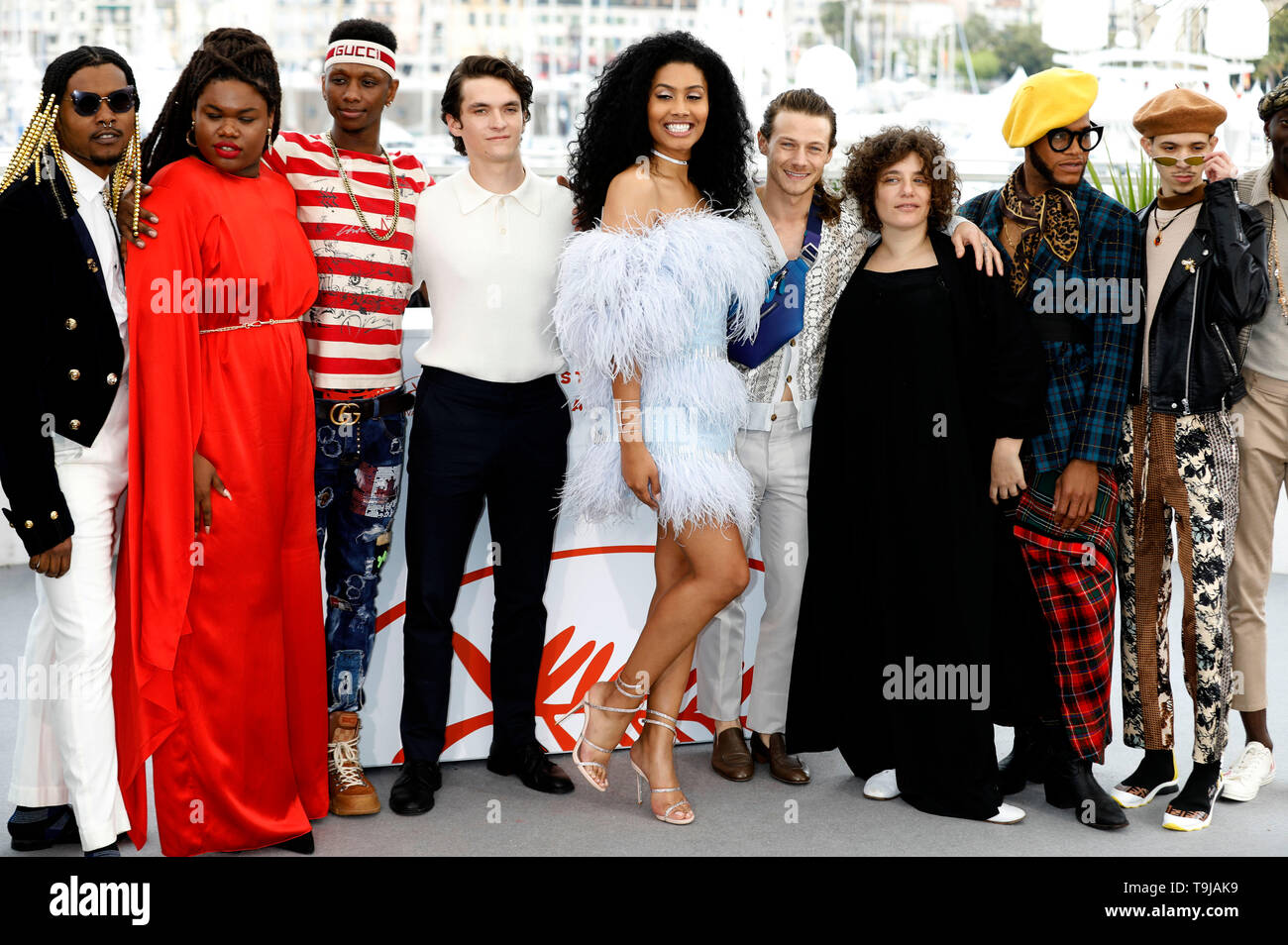 Cannes, Francia. 19 Maggio, 2019. Devon Carpenter, Jari Jones, Isaia Wilder, Fionn Whitehead, Lenya Bloom, McCaul Lombardi, Danielle Lessovitz, Taliek Jeqon e Eddy Plaza presso l' Autorità Portuale' photocall durante la 72a Cannes Film Festival presso il Palais des Festivals il 19 maggio 2019 a Cannes, Francia Credito: Geisler-Fotopress GmbH/Alamy Live News Foto Stock