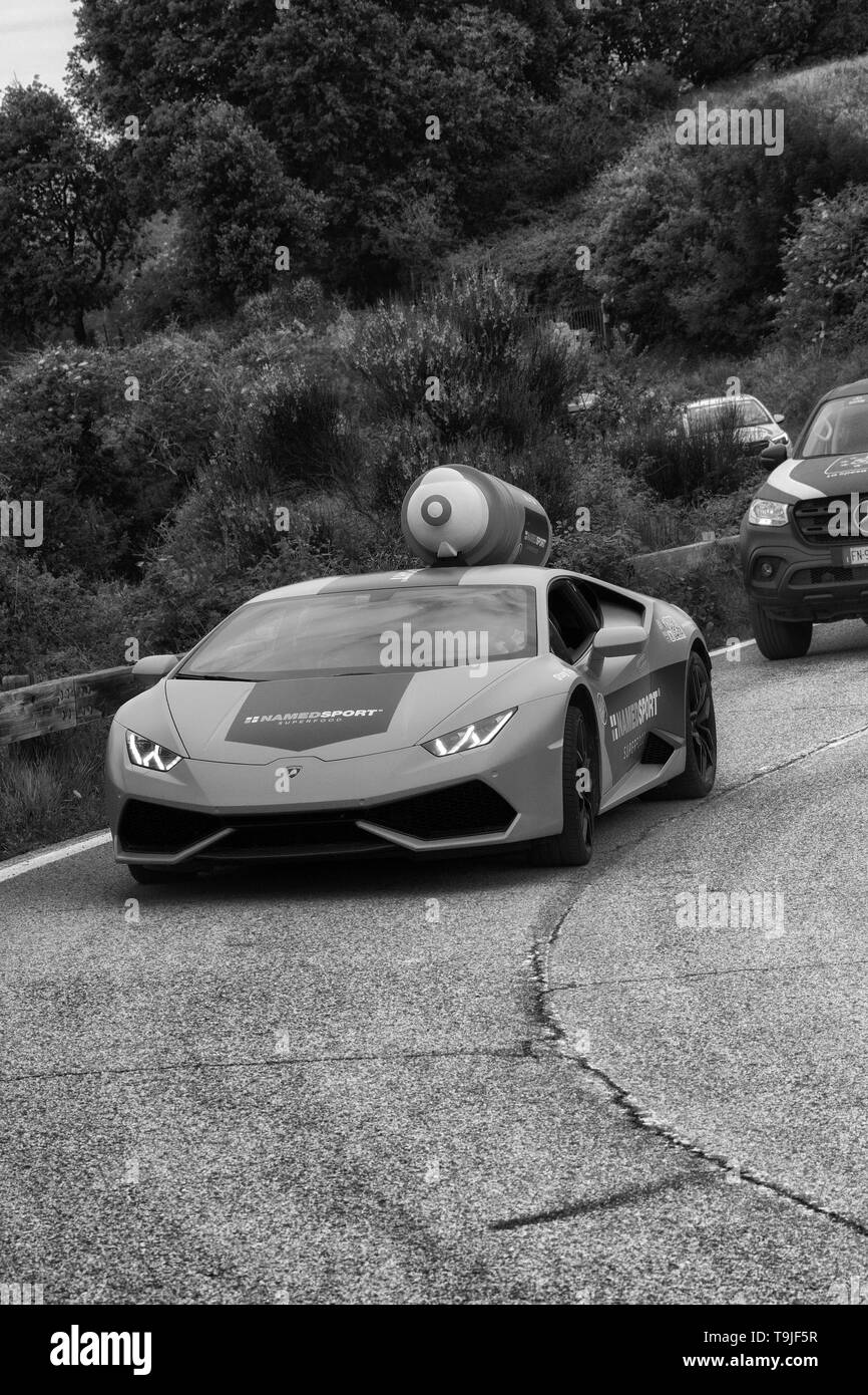 PESARO Italia - 18 Maggio 2019 : LAMBORGHINI AVENTADOR del Giro d'Italia tappa prima di 102° edizione del Giro d'Italia IN PESARO SAN BARTOLO Foto Stock
