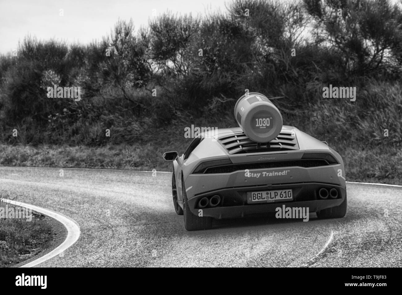 PESARO Italia - 18 Maggio 2019 : LAMBORGHINI AVENTADOR del Giro d'Italia tappa prima di 102° edizione del Giro d'Italia IN PESARO SAN BARTOLO Foto Stock