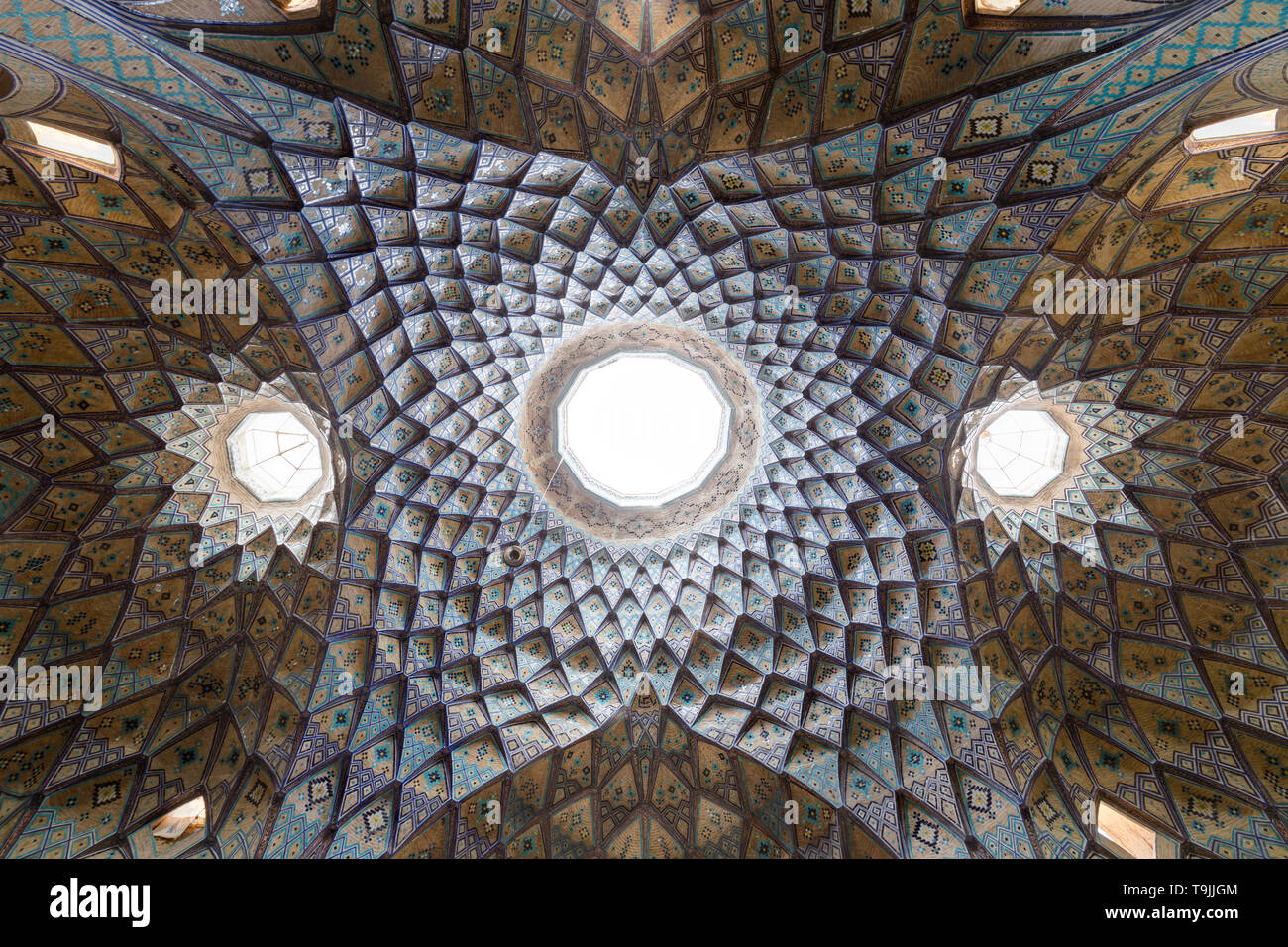 Khan Amin al-Dowleh Timche dome, grand bazaar, Kashan, Iran Foto Stock