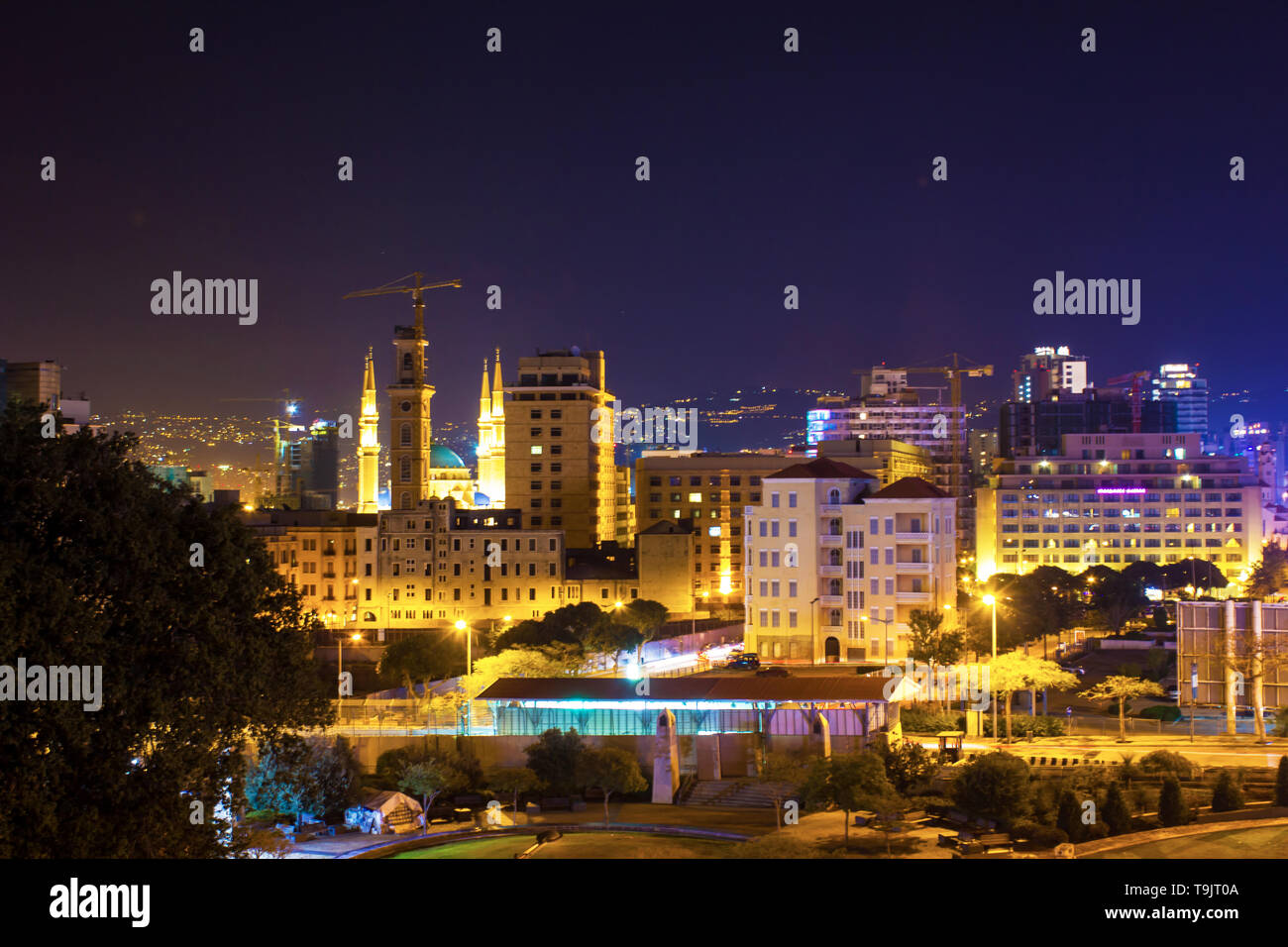 Tripoli, Libano - 15 Gennaio 2016: veduta della città di notte nel centro di Tripoli, Libano Foto Stock