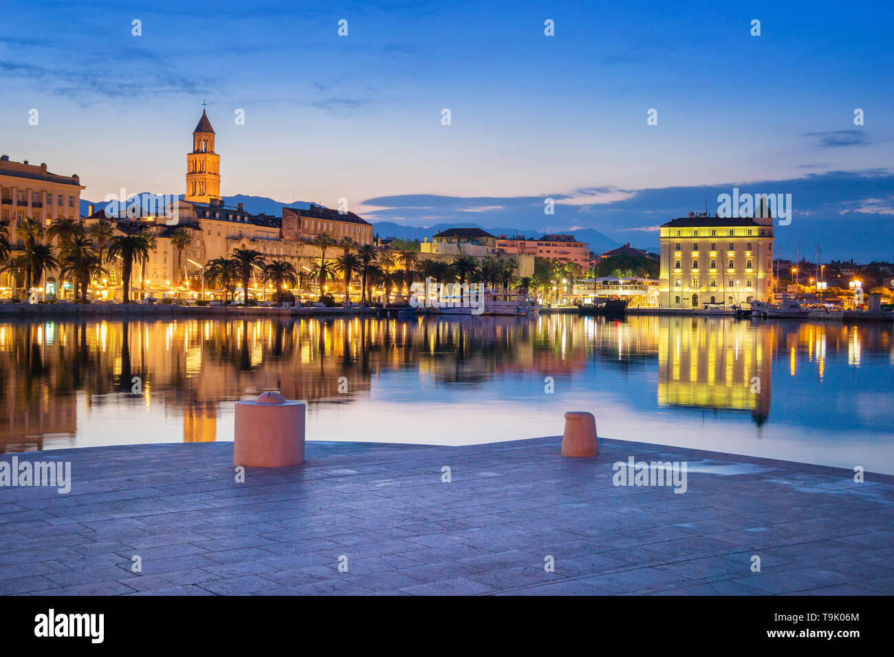 Split durante il tramonto, bellissima Croazia Foto Stock