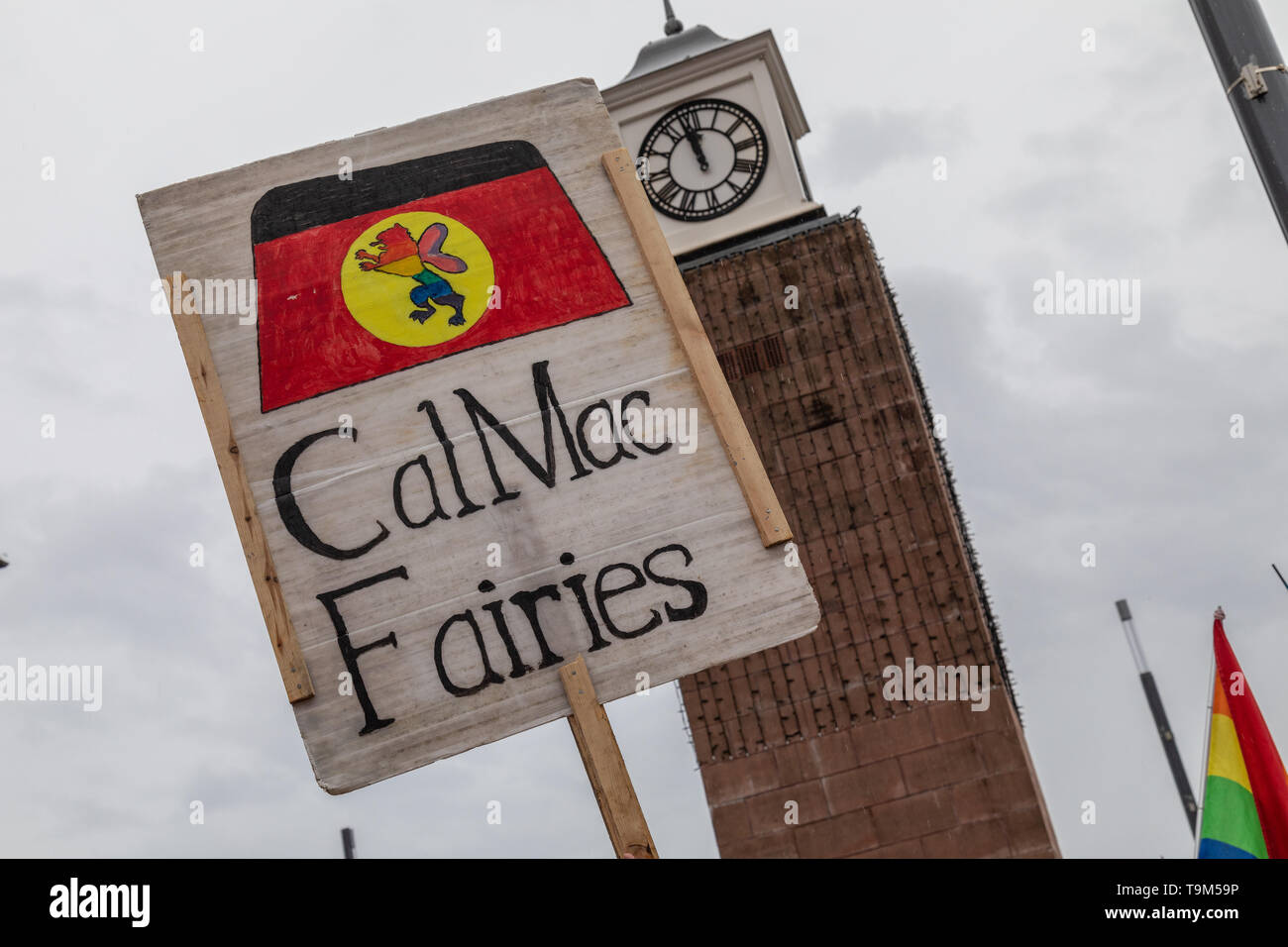 Il 18 maggio 2019 il primo gay pride in Oban prende il via con una parata attraverso la città. LGBT e gli eventi della comunità hanno luogo anche in città. Foto Stock