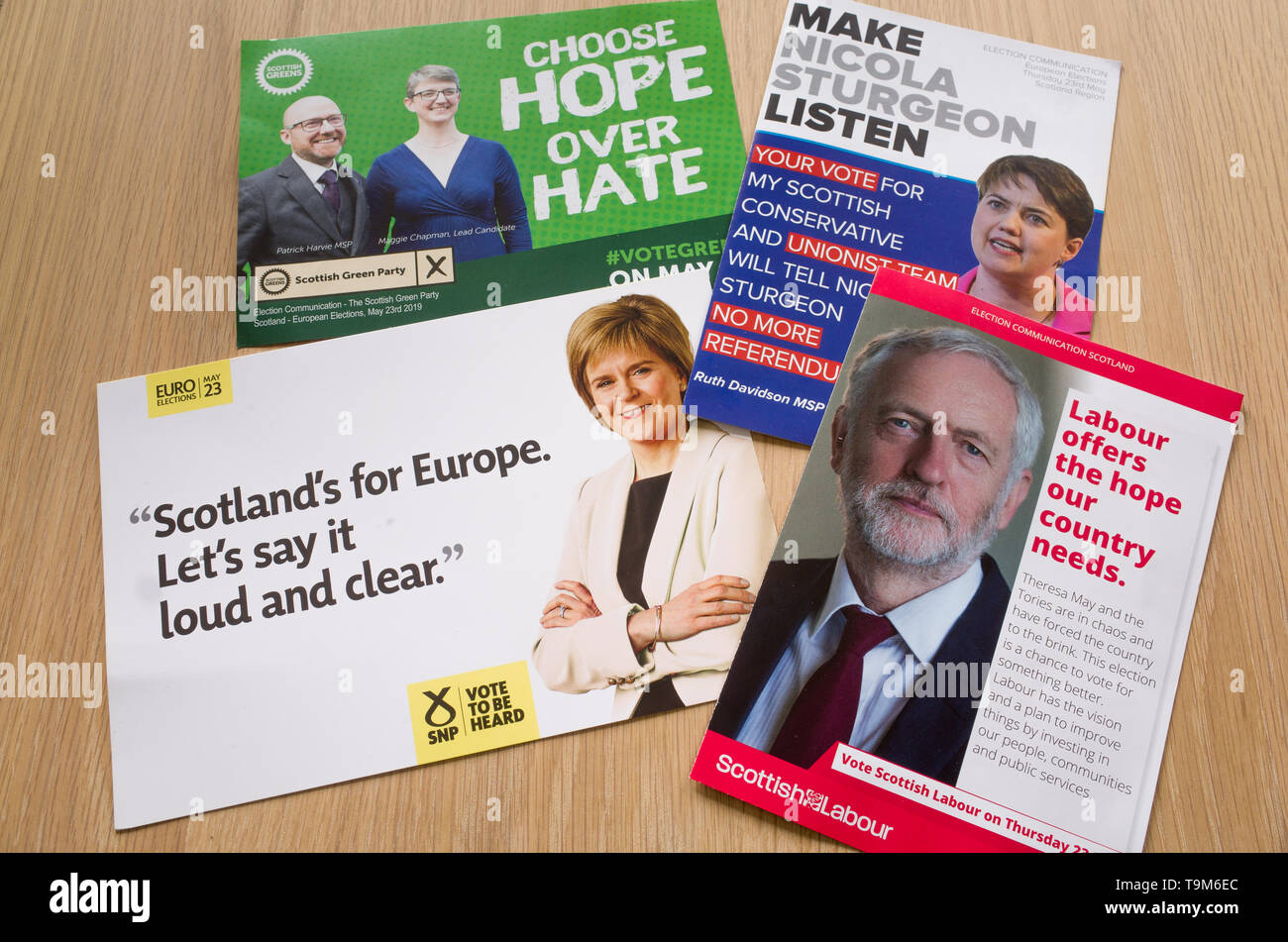Elezioni europee 2019 volantini dal SNP, laburista scozzese, scozzese verde, Partito laburista scozzese scozzese e partiti conservatori. Foto Stock