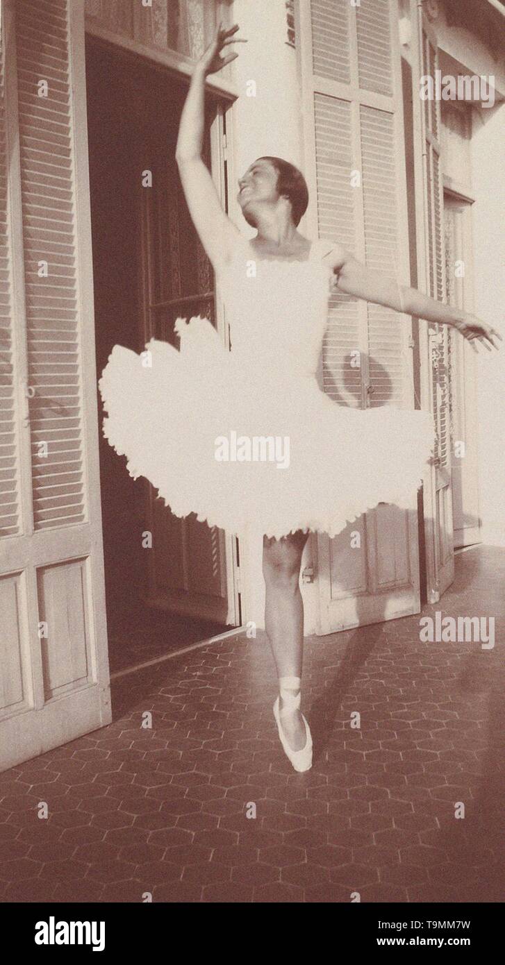 Olga Picasso, Villa Belle Rose, Juan-les-Pins. Museo: Fundación Almine y Bernard Ruiz-Picasso para el Arte (FABA), Madrid. Autore: anonimo. Foto Stock