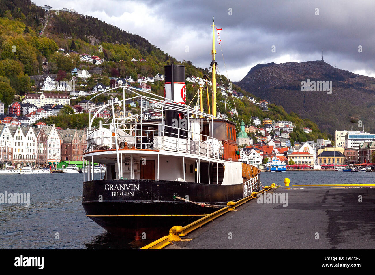 Veterano di passeggeri della nave a vapore Granvin, costruito nel 1931. Ormeggiate nel porto di Bergen, Norvegia. Foto Stock