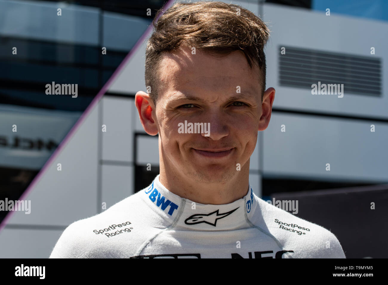 Barcellona, Spagna. 14 Maggio 2019 - Nick Yelloly dal Regno Unito con 34 SportPesa punto Racing Team di F1 ritratto nel paddock durante il test può essere eseguito a circuito de Catal Foto Stock