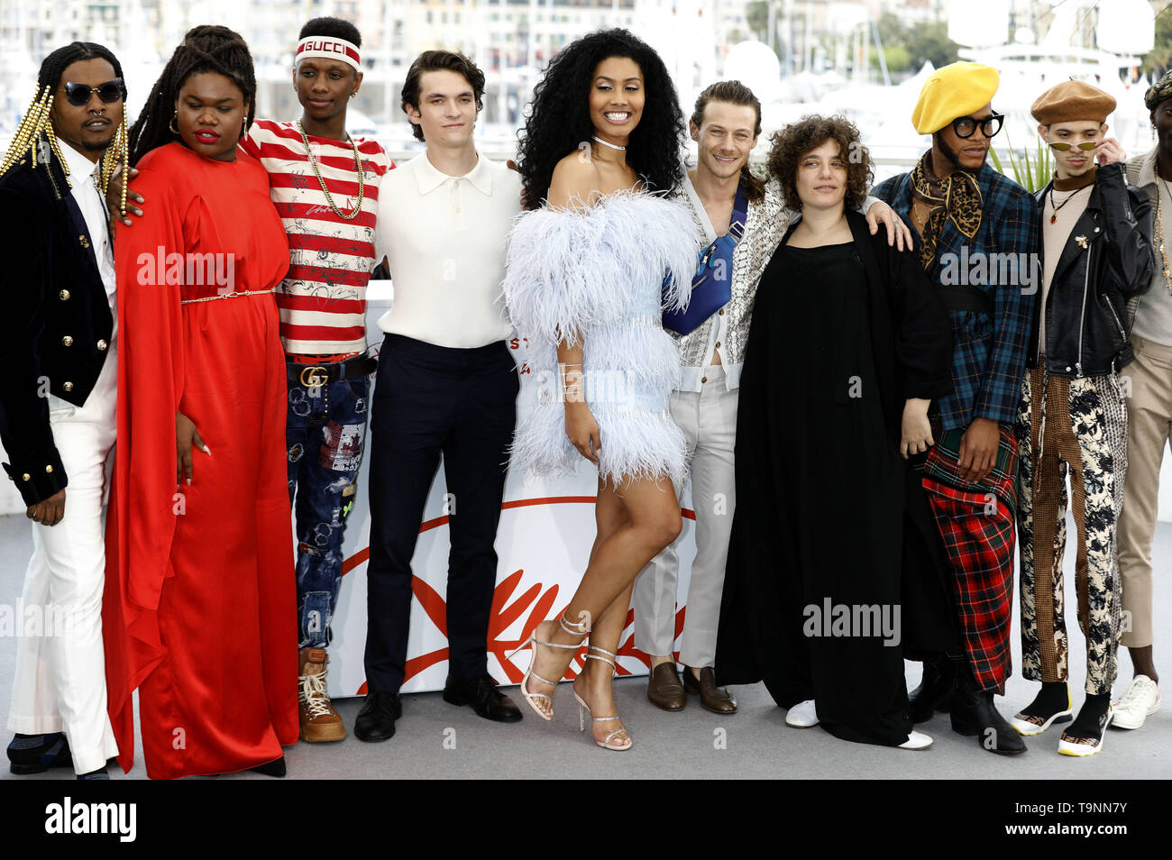 Cannes, Francia. 19 Maggio, 2019. Devon Carpenter, Jari Jones, Isaia Wilder, Fionn Whitehead, Lenya Bloom, McCaul Lombardi, Danielle Lessovitz, Taliek Jeqon e Eddy Plaza presso l' Autorità Portuale' photocall durante la 72a Cannes Film Festival presso il Palais des Festivals il 19 maggio 2019 a Cannes, Francia | Utilizzo di credito in tutto il mondo: dpa/Alamy Live News Foto Stock