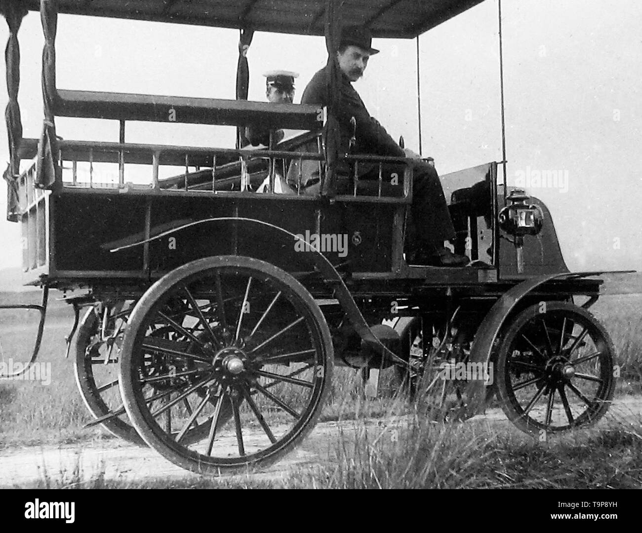 Il Duca di Westminster in una vettura nel 1899 Foto Stock