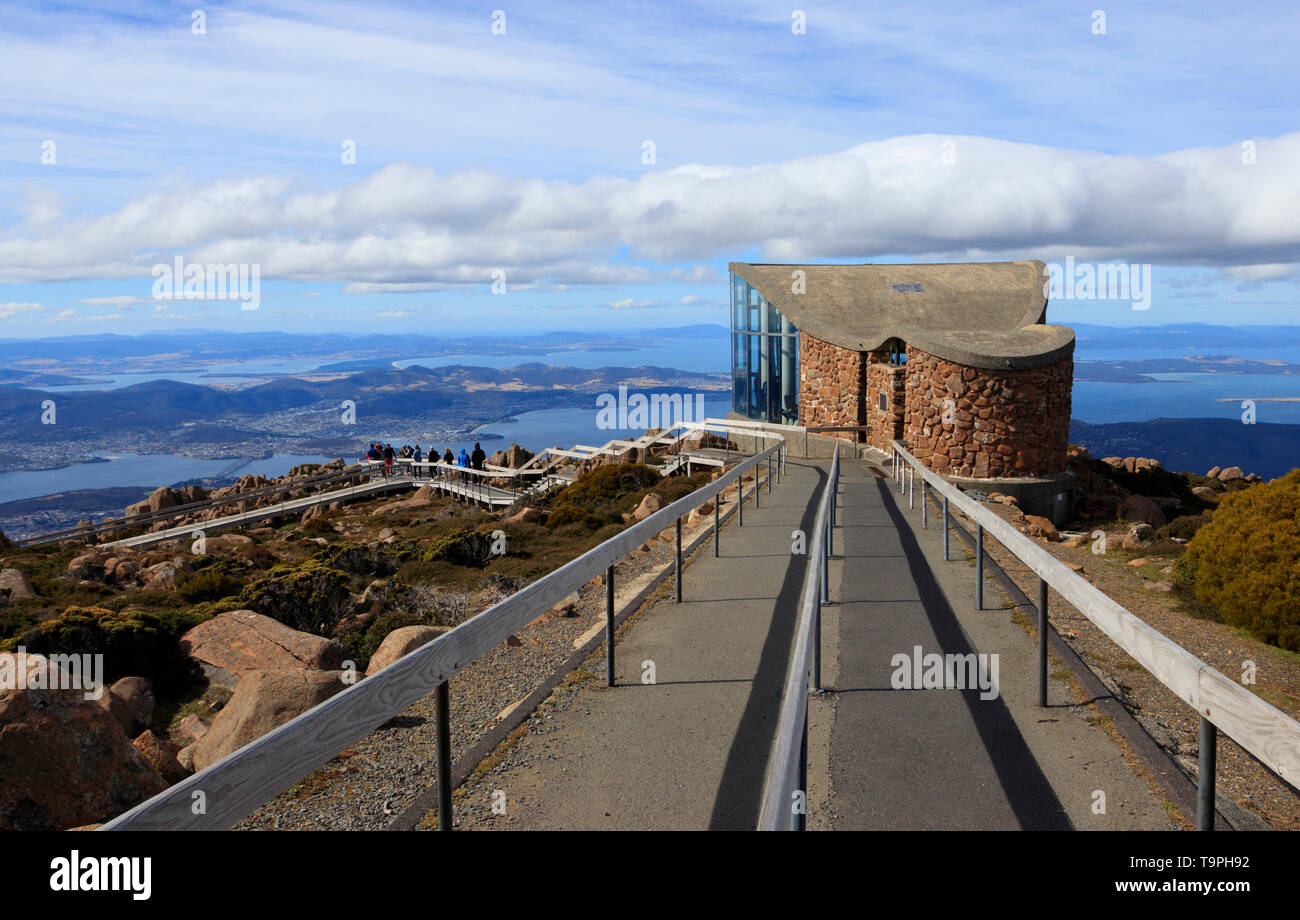 Pinnacle Centro di osservazione a monte Wellington al di fuori di Hobart Tasmania. Il monte Wellington nome indigena è Kunanyi e il vertice è 1271 metri Foto Stock