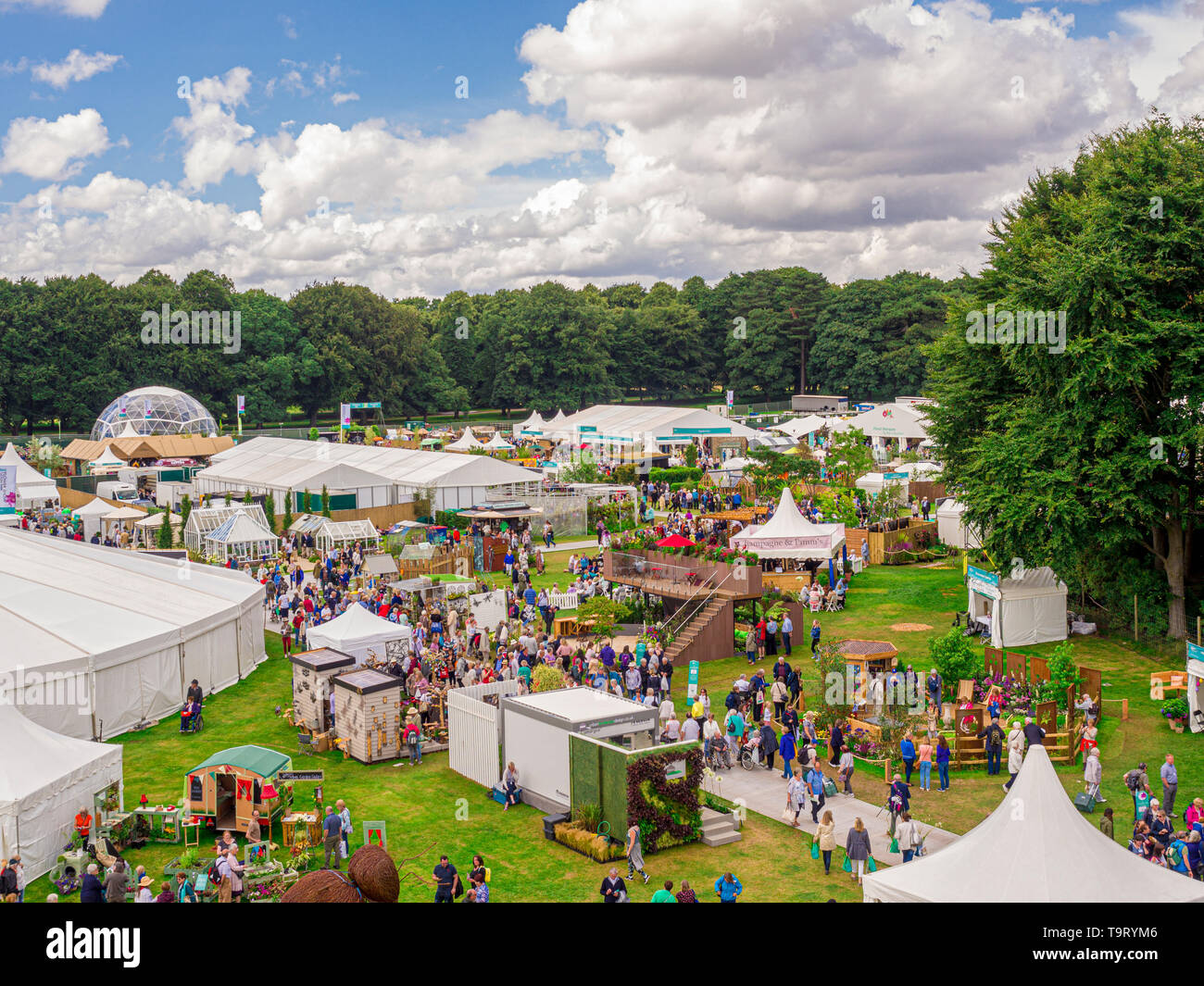 Vista aerea di RHS Tatton Park Show di giardinaggio che si tengono annualmente nel Cheshire, UK. Foto Stock