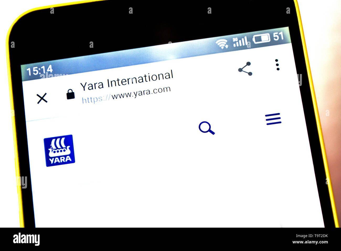 Berdyansk, Ucraina - 5 Maggio 2019: Editoriale illustrativa di Yara International website homepage. Yara International logo visibile sullo schermo del telefono. Foto Stock