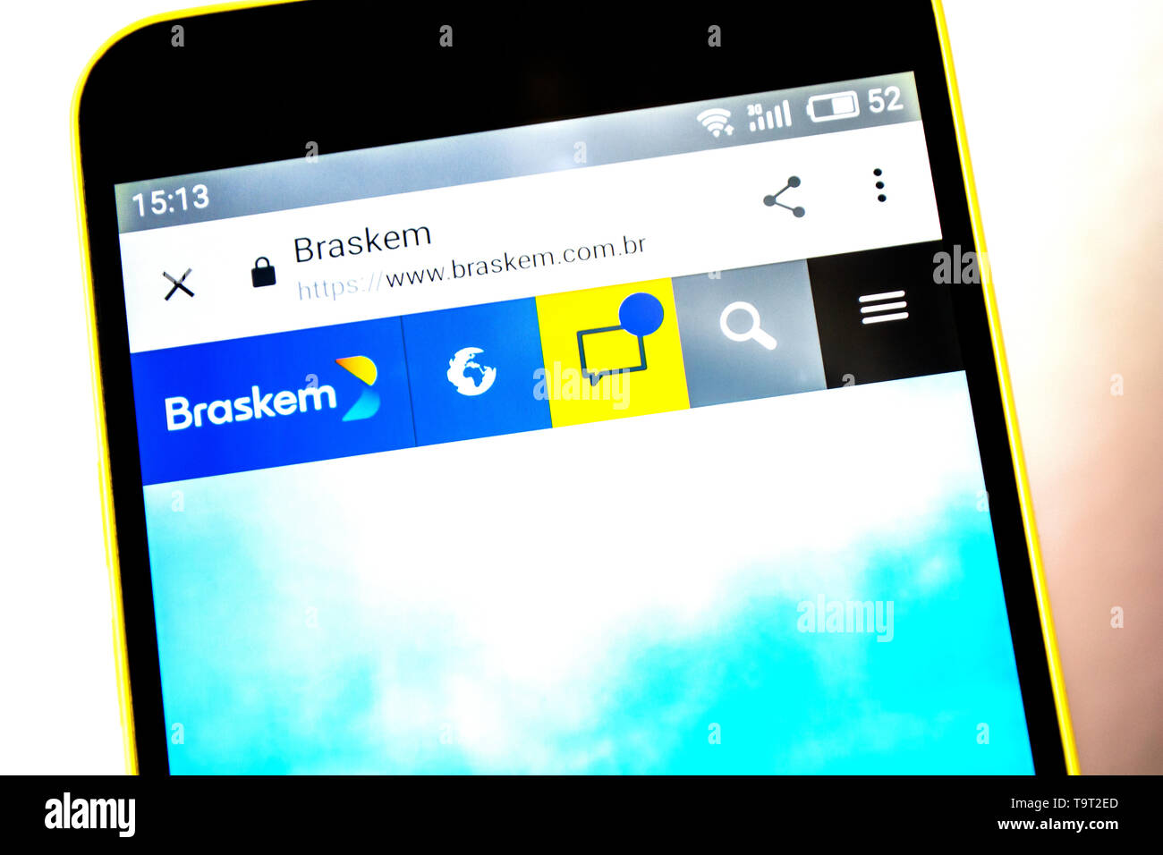 Berdyansk, Ucraina - 5 Maggio 2019: Editoriale illustrativa di Braskem website homepage. Braskem logo visibile sullo schermo del telefono. Foto Stock