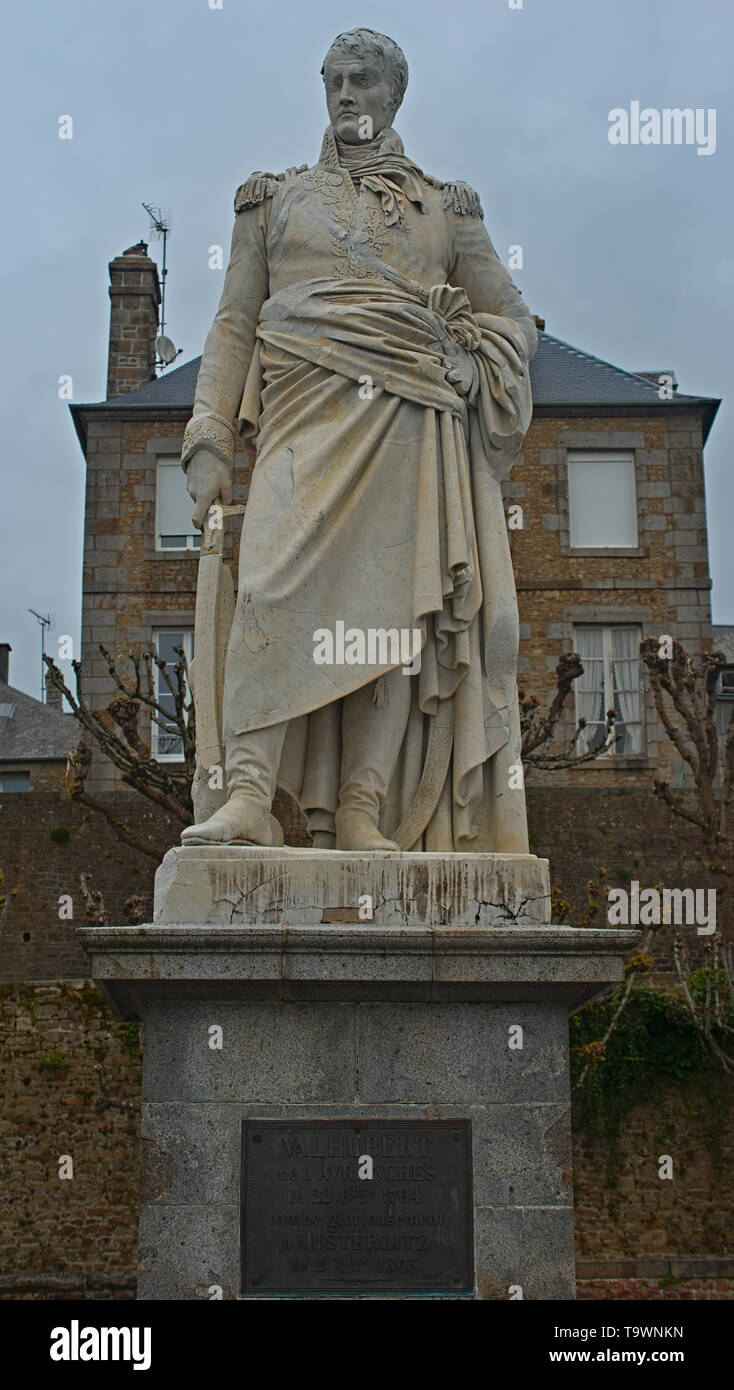 Statua del generale Jean Marie Valhubert in Avranches nella manche departement di Francia Foto Stock