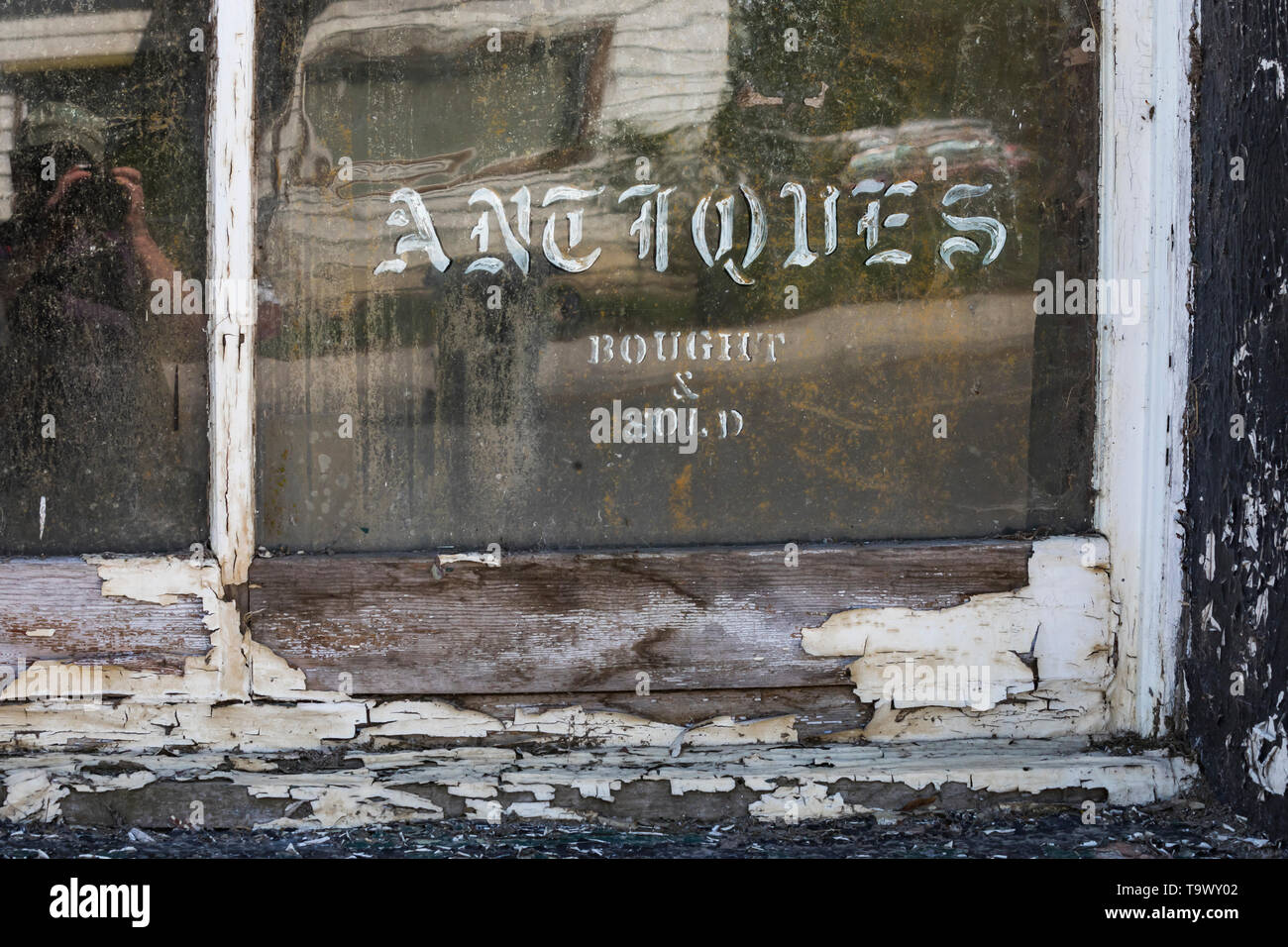Il vecchio negozio di antiquariato vetro in Sprague, nello Stato di Washington, USA [alcuna proprietà di rilascio: disponibile solo per le licenze EDITORIALI] Foto Stock