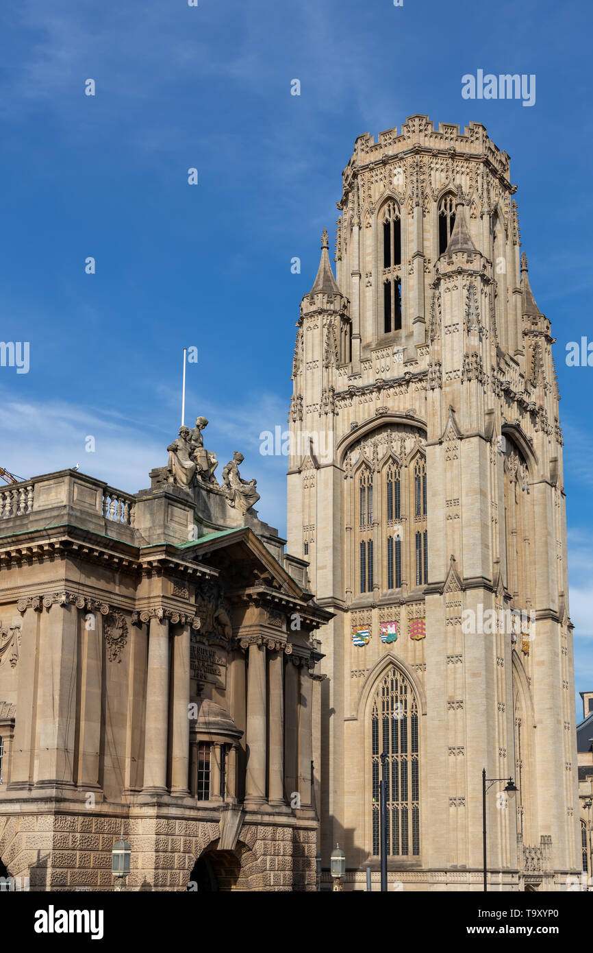 BRISTOL, Regno Unito - 13 maggio : Vista della galleria d'arte e università a Bristol il 13 maggio 2019 Foto Stock