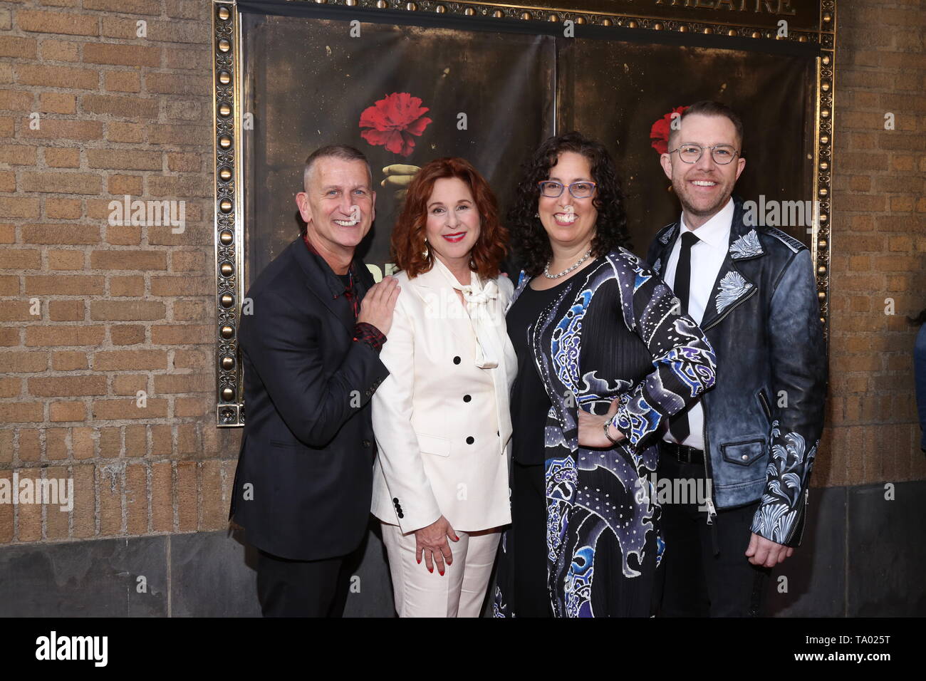 Serata di Apertura del Hadestown al Walter Kerr Theatre - Arrivi. Dotato di: Tom Kirdahy, Dale Franzen, Mara Isaacs, cacciatore Arnold dove: New York New York, Stati Uniti quando: 17 Apr 2019 Credit: Giuseppe Marzullo/WENN.com Foto Stock