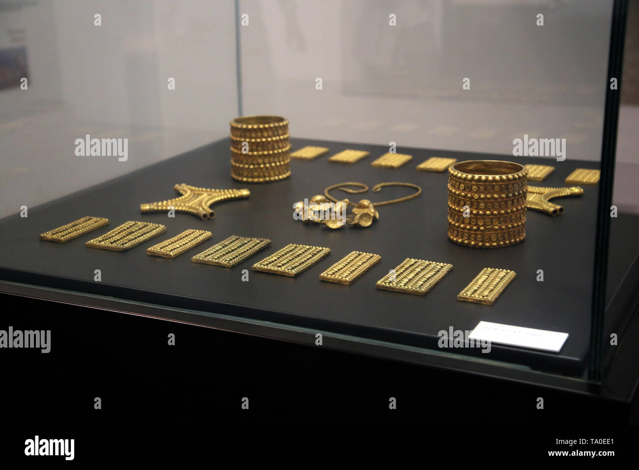 Tesoro di El Carambolo. Tartessian Phoecian e cultura. 5-VII secolo A.C. Camas, Andalusia, Spagna. Museo archeologico di Siviglia. Spagna. Foto Stock