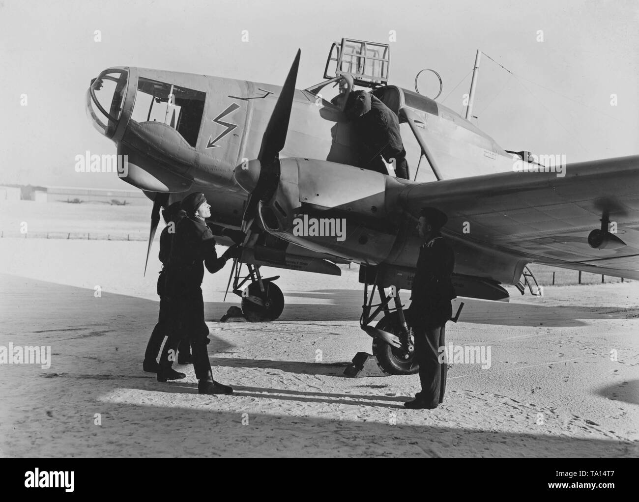 Focke Wulf 58 aeromobili consacrazione su un aeroporto nei pressi di Berlino. Foto Stock