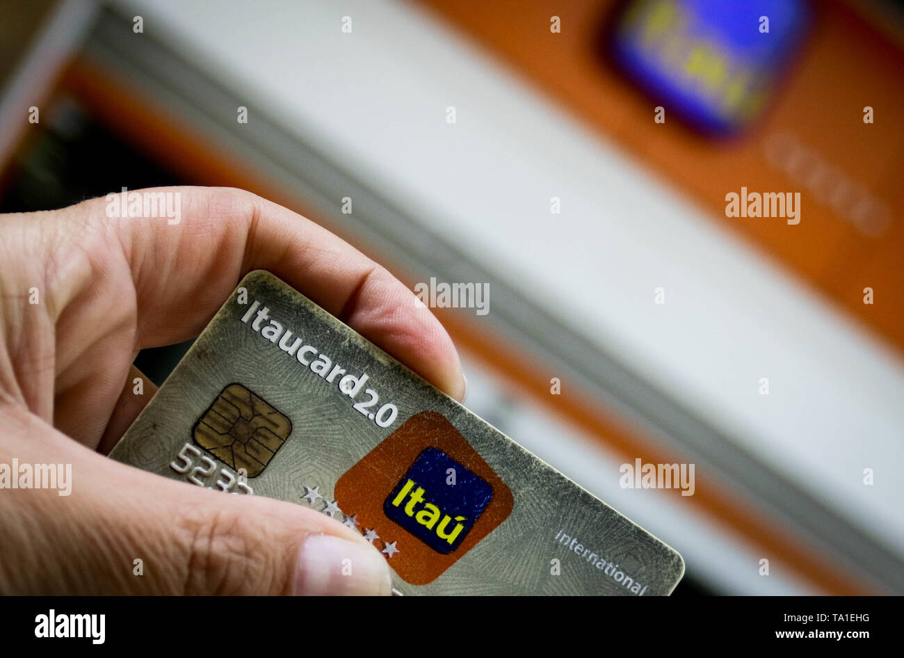 SÃO PAULO, SP - 21.05.2019: ITAÚ Unibanco PLANEJA FECHAR 400 AGÊNCIAS - ITAÚ Unibanco prevede di chiudere 400 filiali nel paese, la riduzione arriva fino a circa il dieci per cento dei punti fisici e deve essere suddiviso in due processi, metà in fino a dodici mesi e il resto dell'anno seguente. (Foto: Aloisio Mauricio/Fotoarena) Foto Stock