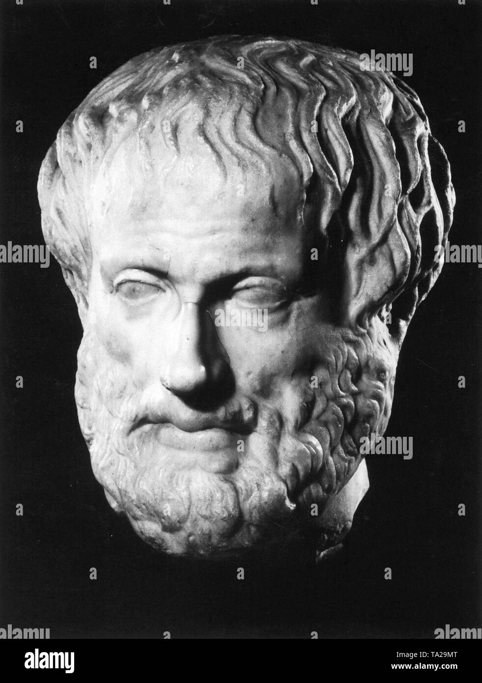 Ritratto in marmo del filosofo greco Aristotele. Questa copia romana di un originale greco è una cosiddetta doppia herm, sul retro di Aristotele la testa è il ritratto di un altro filosofo. Foto Stock