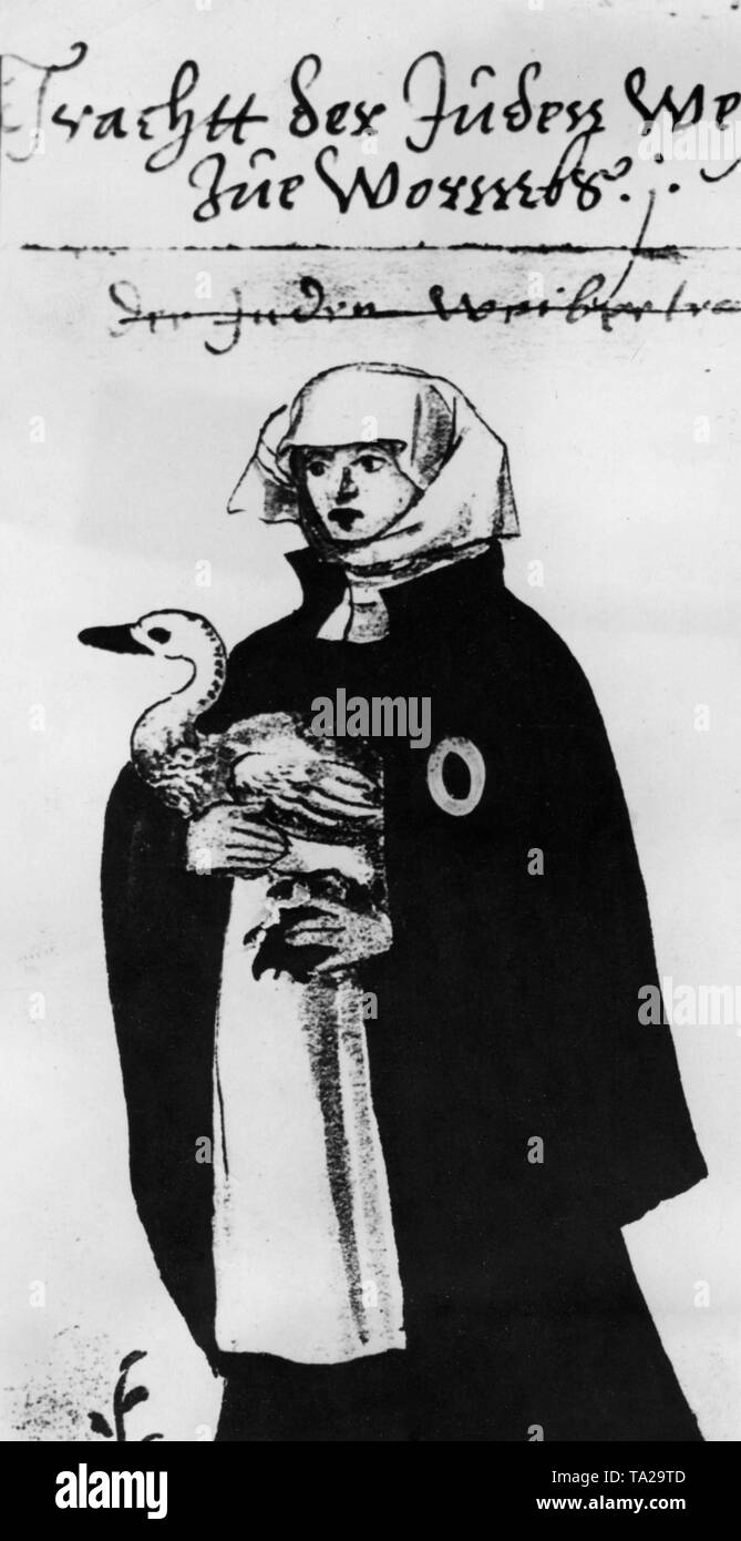 La mostra 'Der ewige Jude' nel Reichstag di Berlino presenta gli ebrei a partire dall'anno 1215, che ha dovuto indossare una speciale badge ebraica sui vestiti a causa di una decisione del Concilio Lateranense. Foto Stock