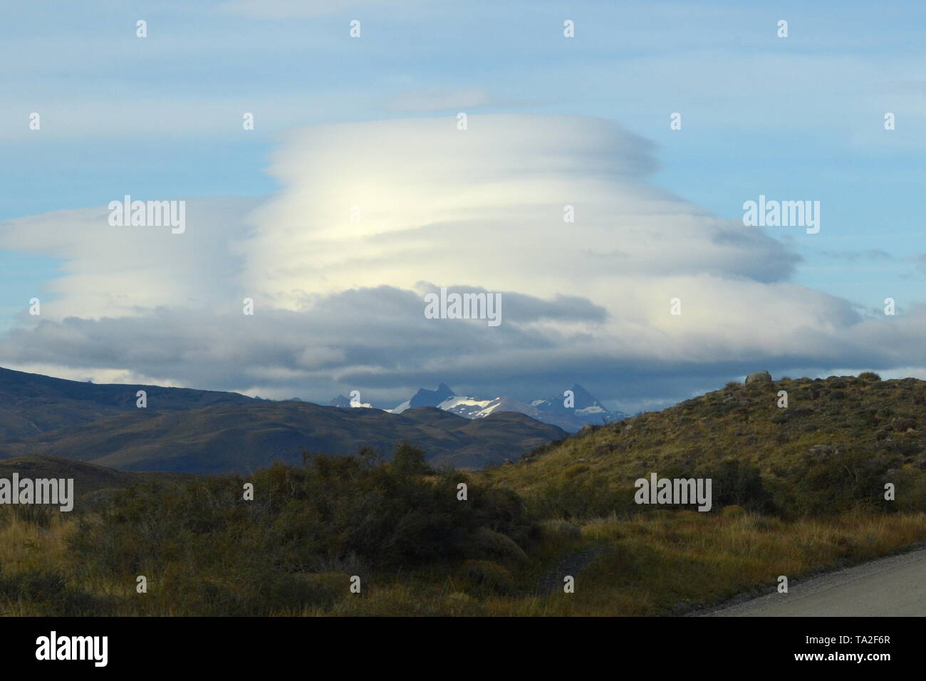 Nube lenticolare, Torres del Paine, Cile. Foto Stock