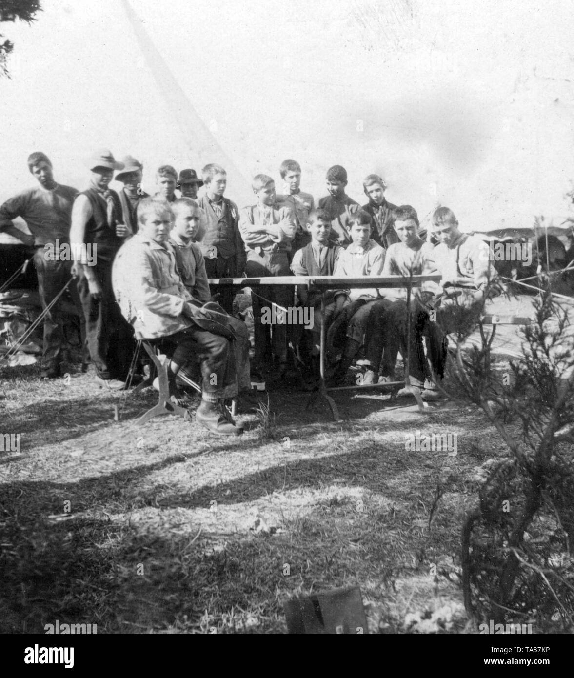Captive Boers dal Sud Africa, nei campi di concentramento 1899-1902: Boers in un campo di prigionia alle Bermuda - scuola maschile di classe. Foto Stock