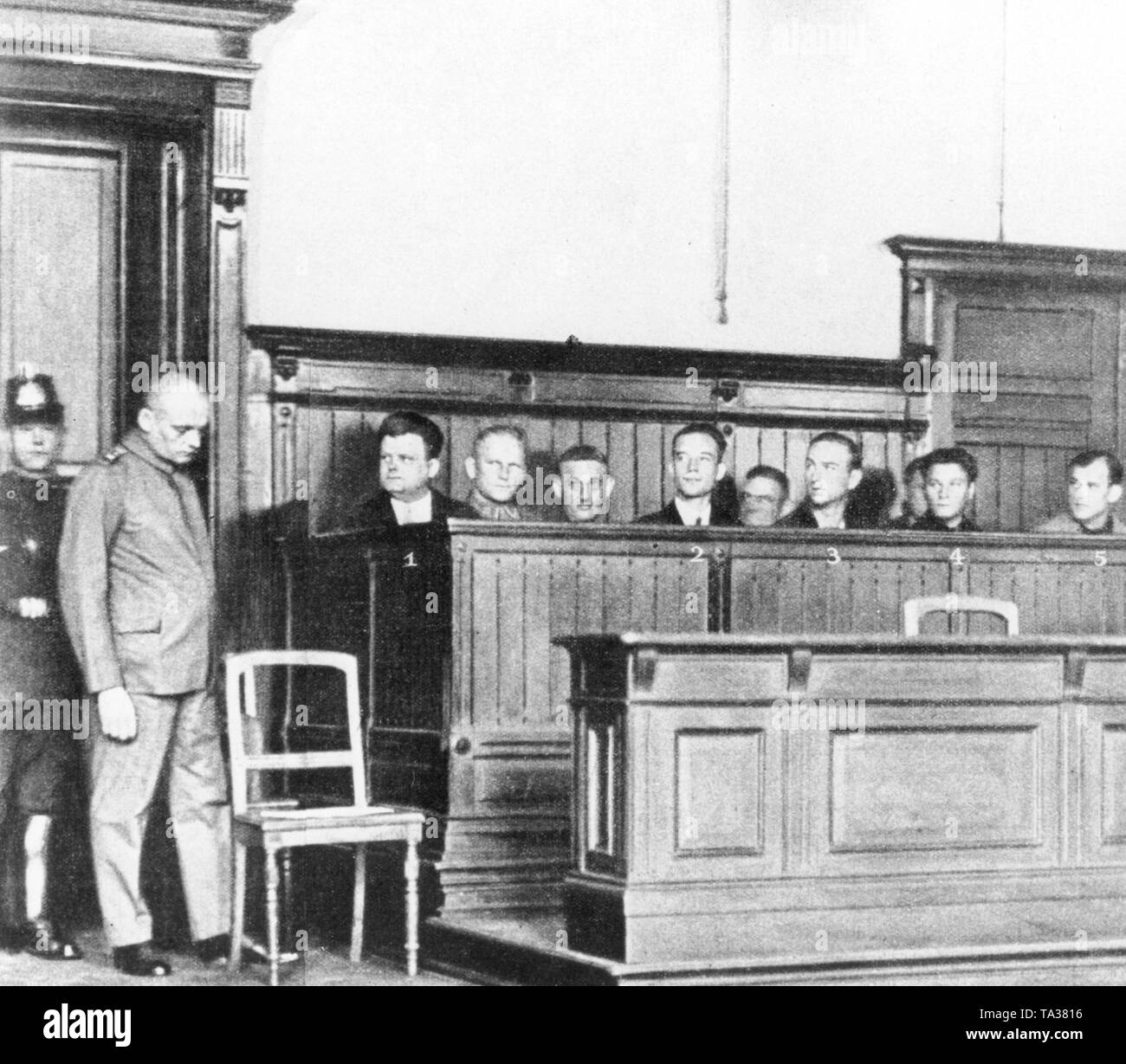 Dopo l omicidio del lavoratore Potempa, cinque autori sono condannati a morte da un tribunale sulla base della legge speciale per mantenere l'ordine pubblico. Foto Stock