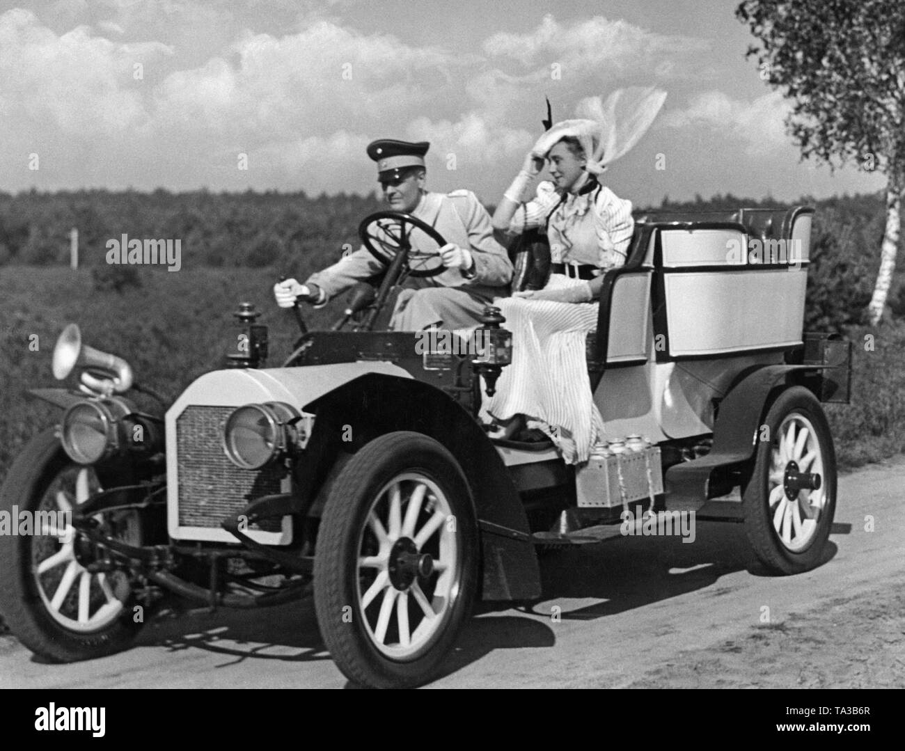 Viaggio in automobile intorno al 1910. Foto Stock