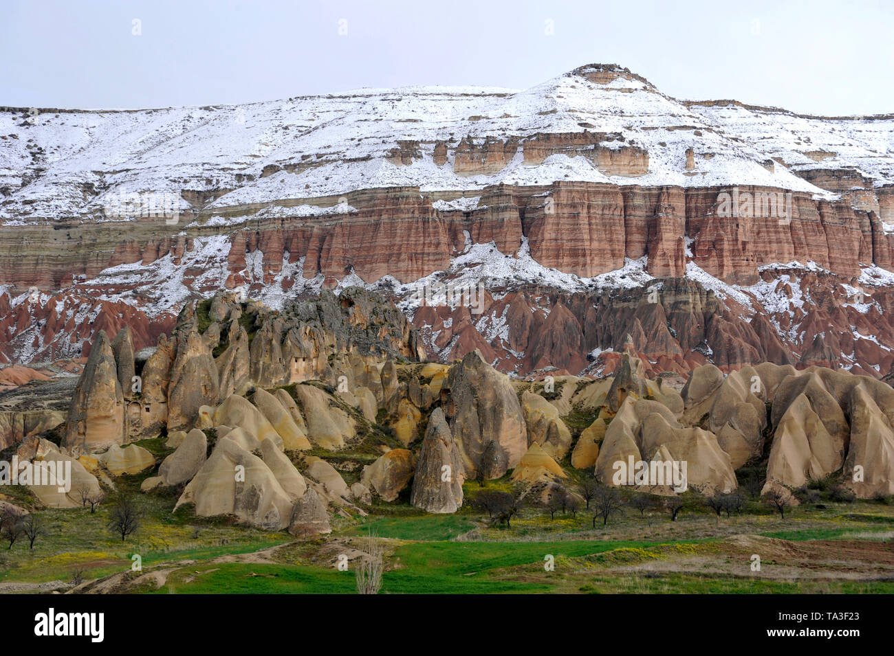 Paesaggio Innevato nella regione della Cappadocia della Turchia Foto Stock