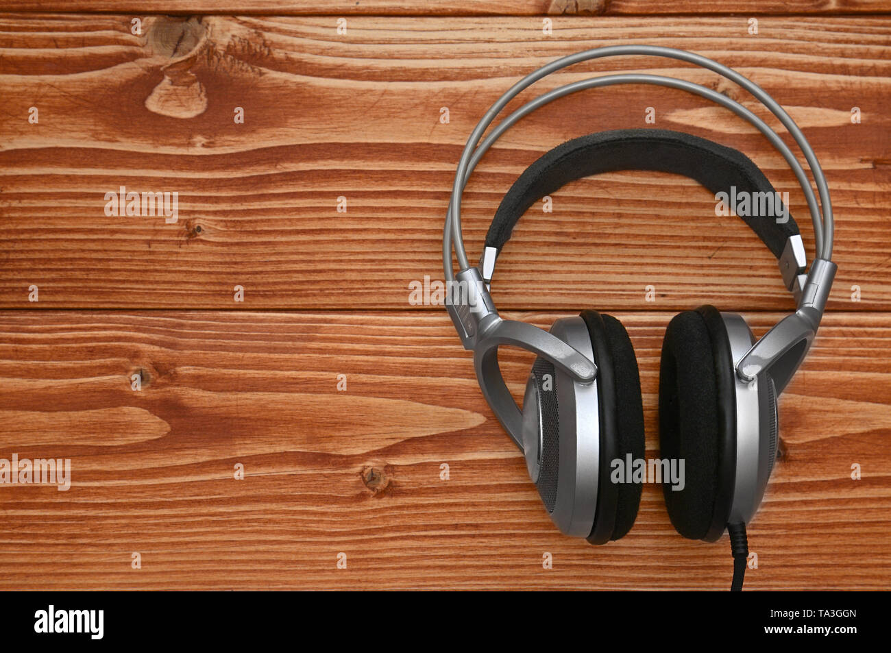 Cuffie da studio: mega guida all'acquisto - Makers Of Underground Music
