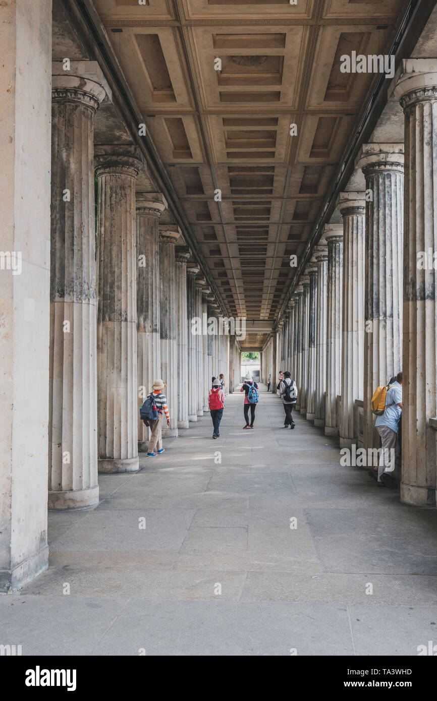 Berlino, Germania - Maggio 2019: architettura storica all'Isola dei Musei di Berlino, Mitte Foto Stock