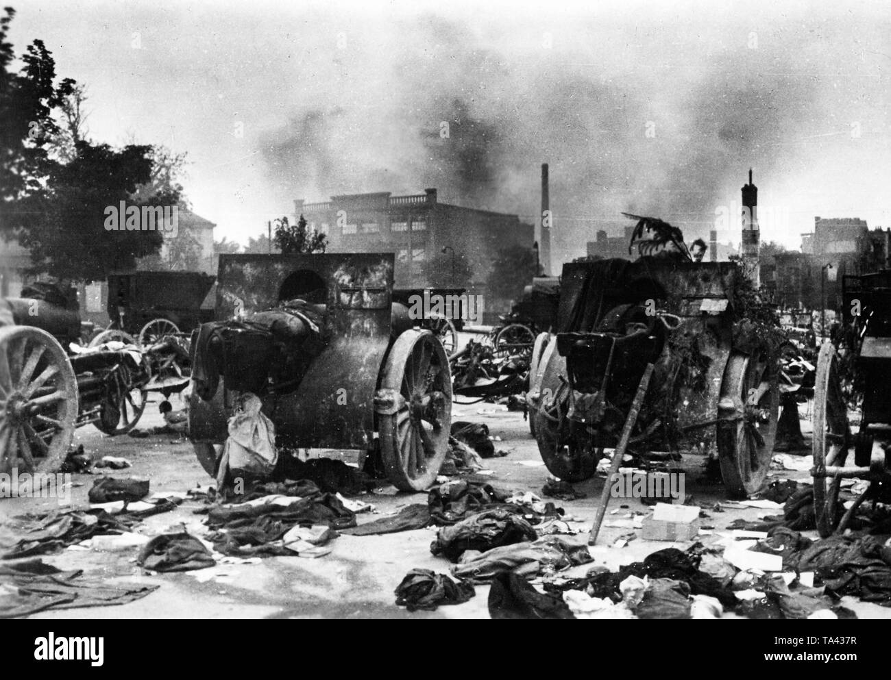 Colonna a sinistra dietro dalla ritirata delle truppe. Foto: Harren Foto Stock