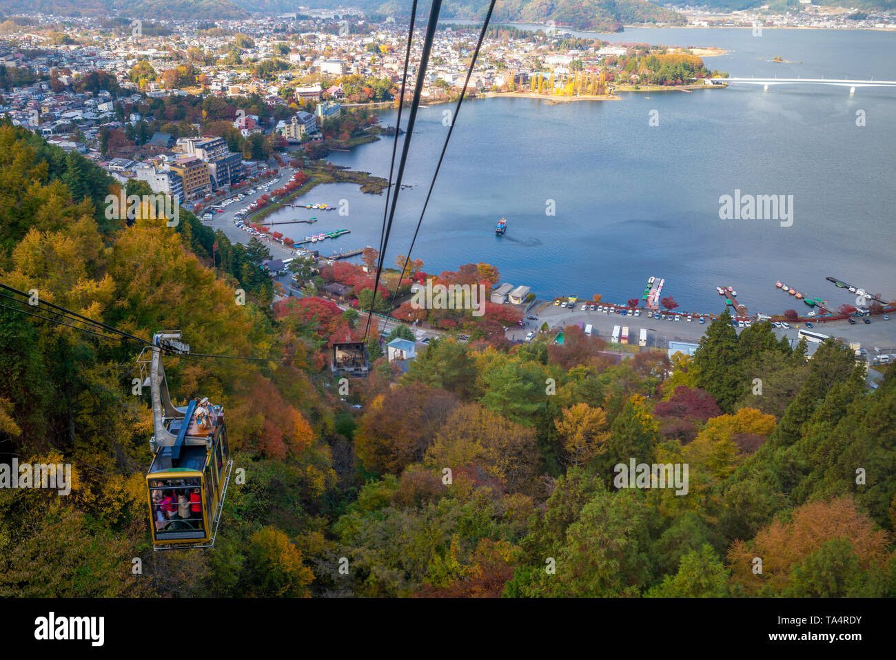 Vista aerea del Lago Kawaguchiko nei pressi del monte Fuji Foto Stock