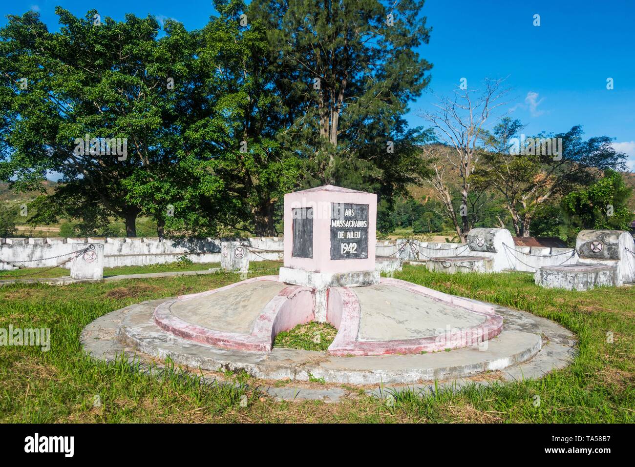 Memorial al massacro avvenuto nella seconda guerra giornate mondiali 1942, Aileu, Timor orientale Foto Stock