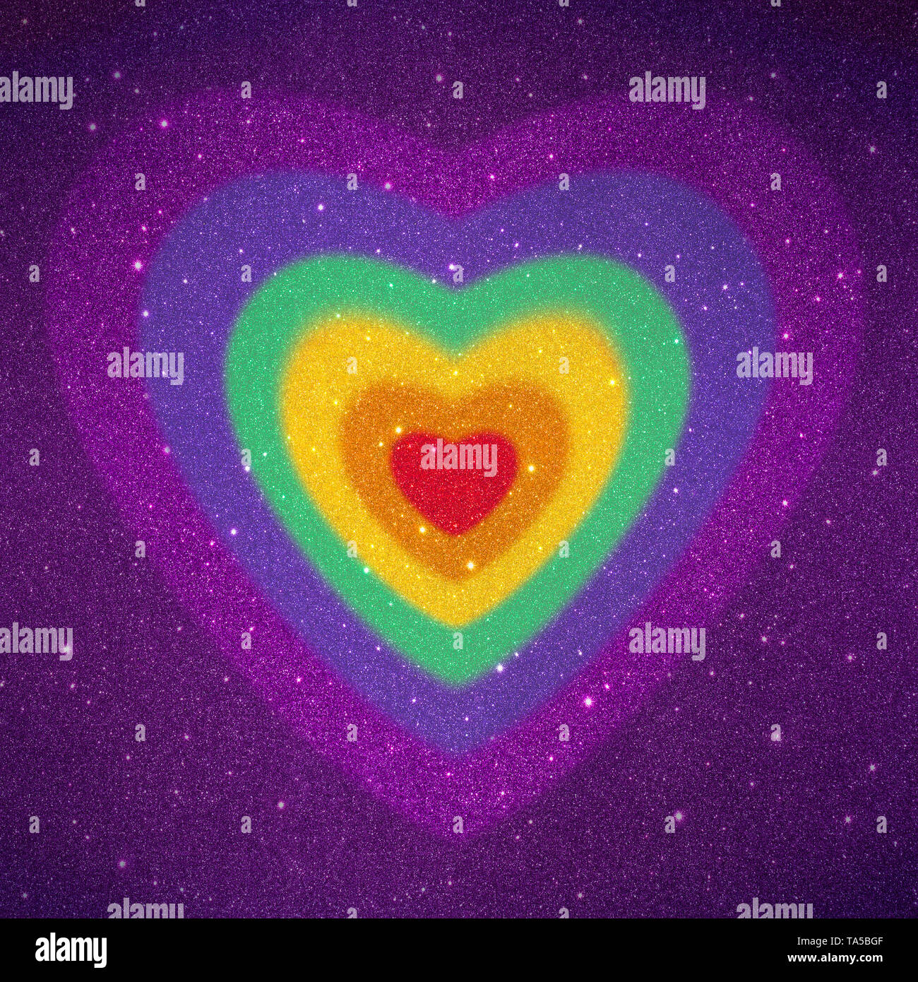 LGBT orgoglio. Rainbow. Un grande cuore. Sfondo di vacanza. Lusso lucentezza brillante. Viola scuro glitter texture. Stampa di alta qualità. Foto Stock