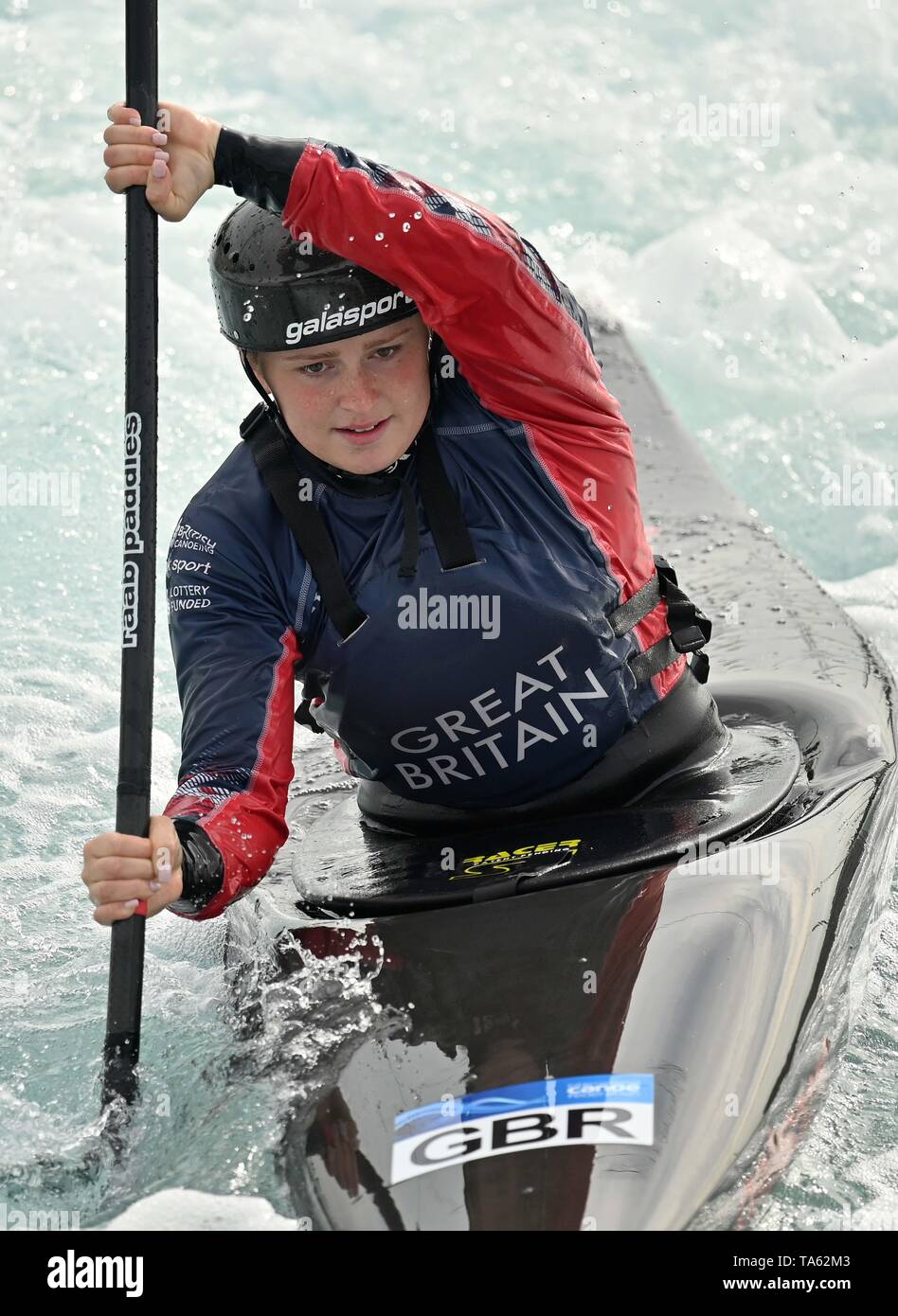 Lee Valley white water centre, Hertfordshire, Regno Unito. 22 Maggio, 2019. Phoebe Spicer. Canoa Slalom media day. Lee Valley white water centre. Hertfordshire, Regno Unito. 22 Maggio, 2019. Credito: Sport In immagini/Alamy Live News Foto Stock