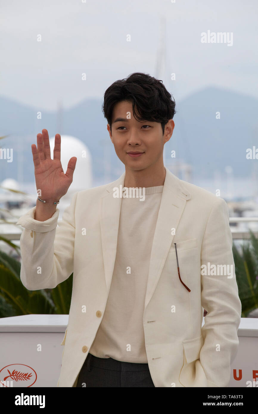 Cannes, Francia. 22 Maggio, 2019. Attore Choi Woo-Shik al parassita di pellicola fotografica chiamata presso la 72a Cannes Film Festival, mercoledì 22 maggio 2019, Cannes, Francia. Photo credit: Doreen Kennedy/Alamy Live News Foto Stock