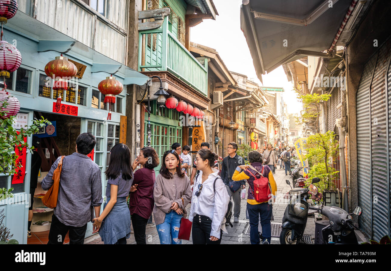 Il 20 febbraio 2018, Tainan Taiwan : Vista della vecchia Shennong strada pedonale con persone in Tainan Taiwan Foto Stock