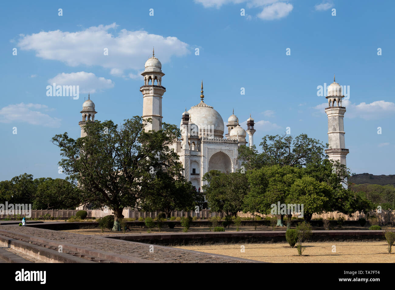 India Aurangabad, Bibi-Ka-Maqbara (aka Mini Taj o gemello del Taj Mahal o povero's Taj), piccola riproduzione del famoso Taj Mahal, circa 1679. Foto Stock