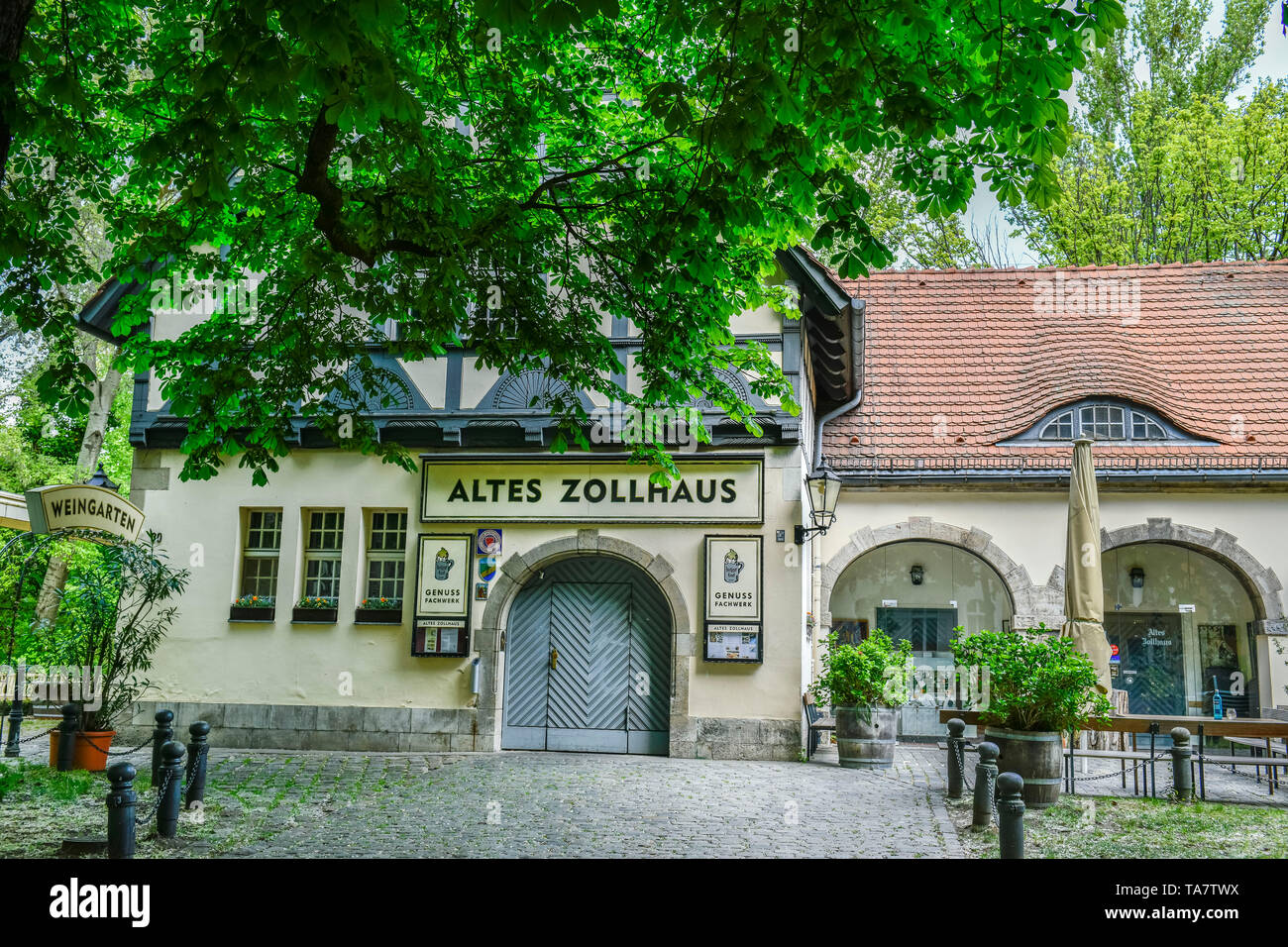 Vecchia casa del Dazio, Carl cuore a riva, Krizevac, Berlino, Germania, Altes Zollhaus, Carl-Herz-Ufer, Kreuzberg, Deutschland Foto Stock