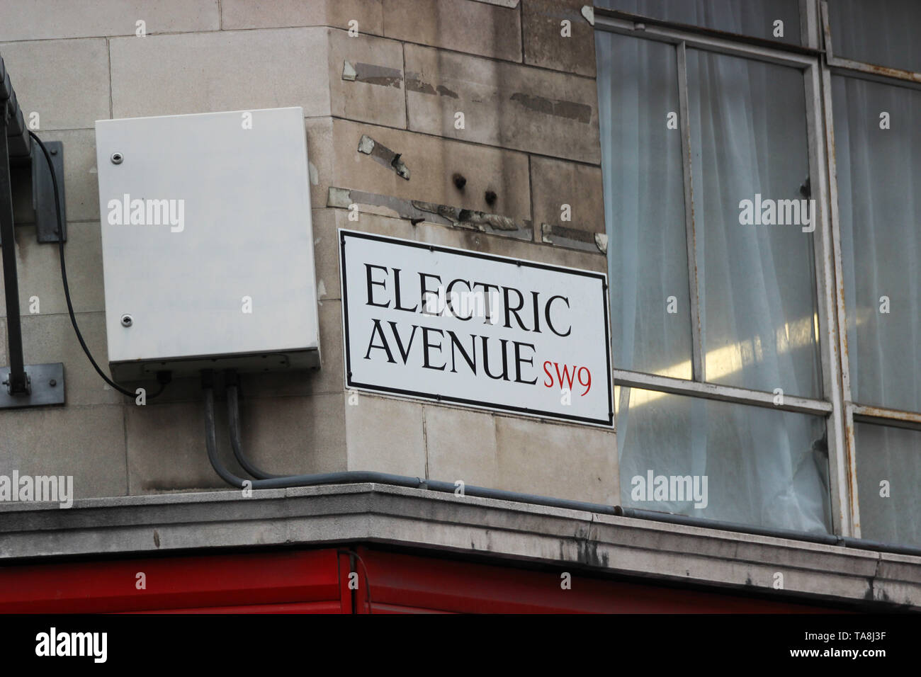 Electric Avenue street sign in Brixton, Londra Foto Stock