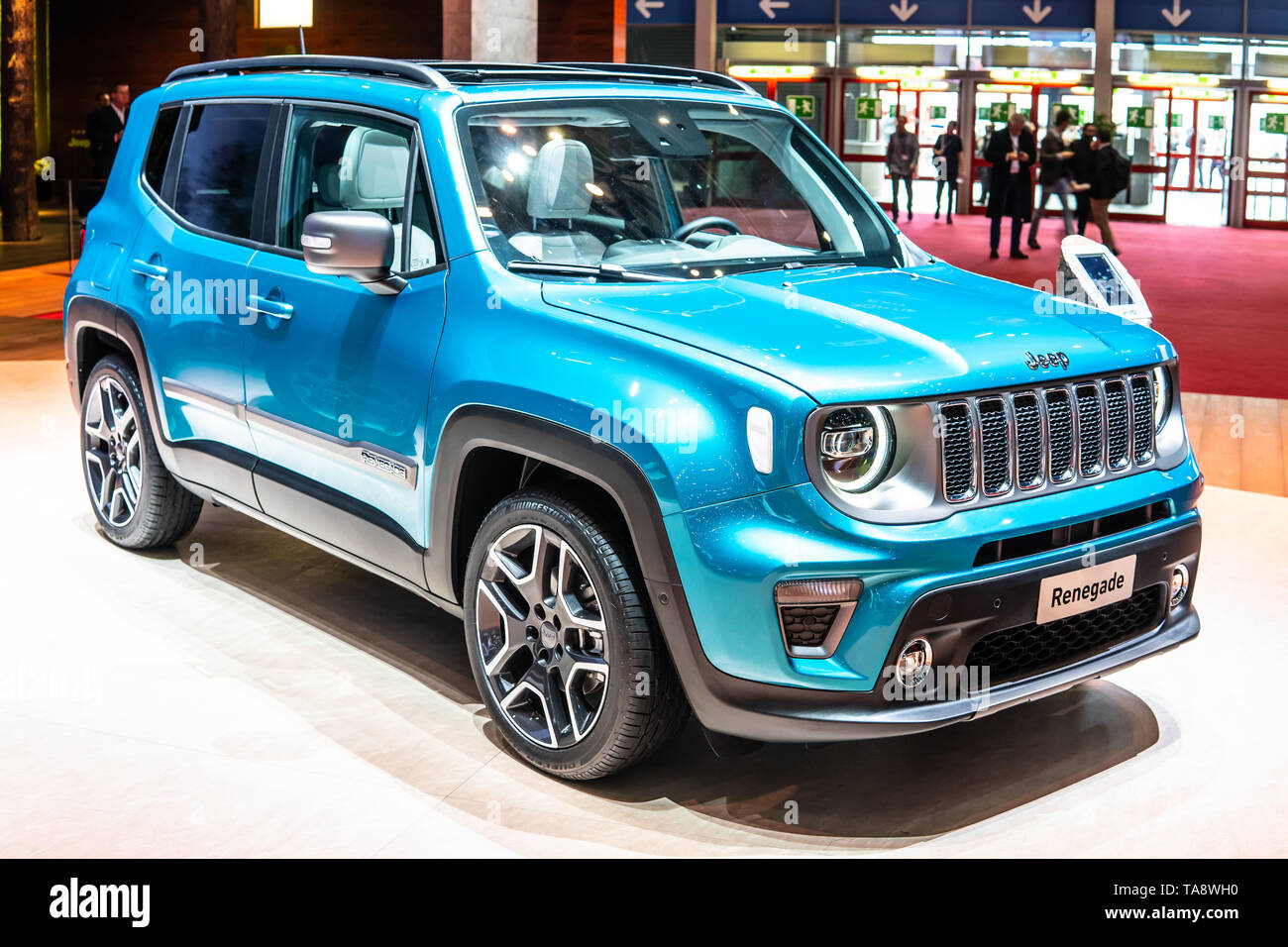 Ginevra, Svizzera, Marzo 06, 2019: blu metallizzato Jeep Renegade a Ginevra International Motor Show, ultracompatto che sta SUV crossover prodotta da Jeep Foto Stock