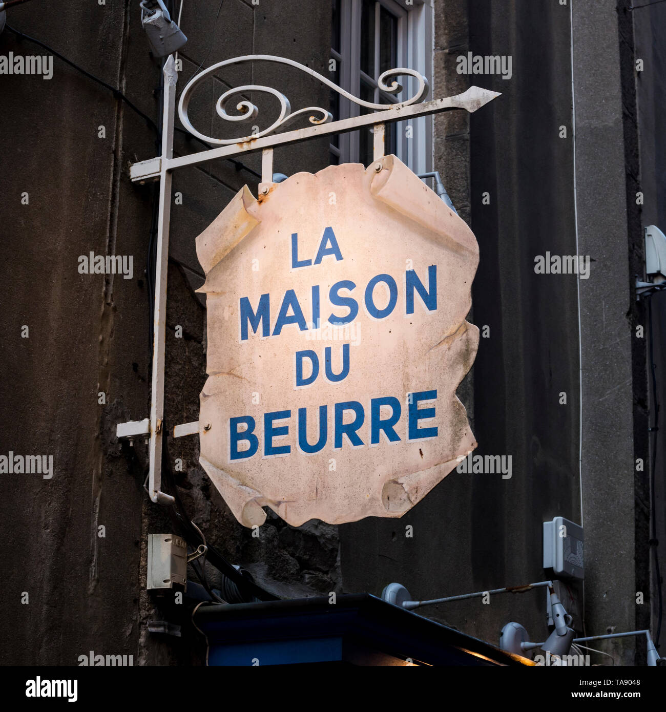 La Maison du Beurre (casa di burro) offre vari insolitamente burri aromatizzati, Saint Malo, Bretagna Francia Foto Stock