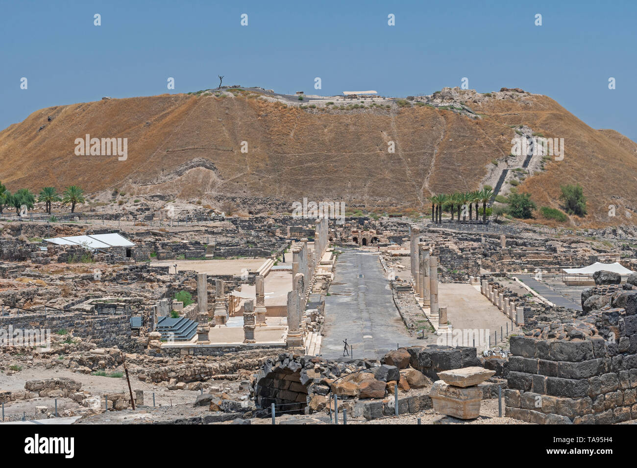 Panoramica delle antiche rovine della città di Beit She'an in Beit She'an parco nazionale in Israele Foto Stock